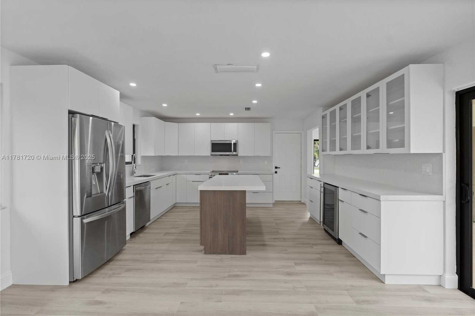 Small Image of 17020 SOUTH WEST 87TH CT, Palmetto Bay Number 8