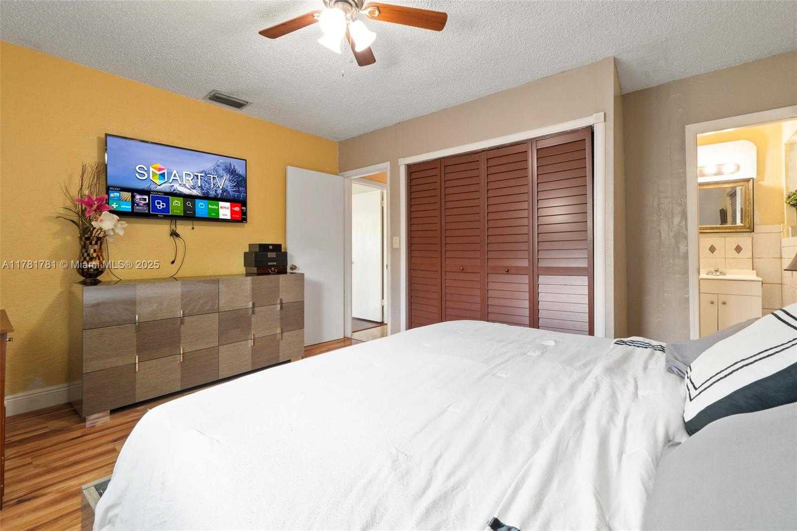 Small Image of 6631 SOUTH WEST 24TH ST, Miramar Number 19