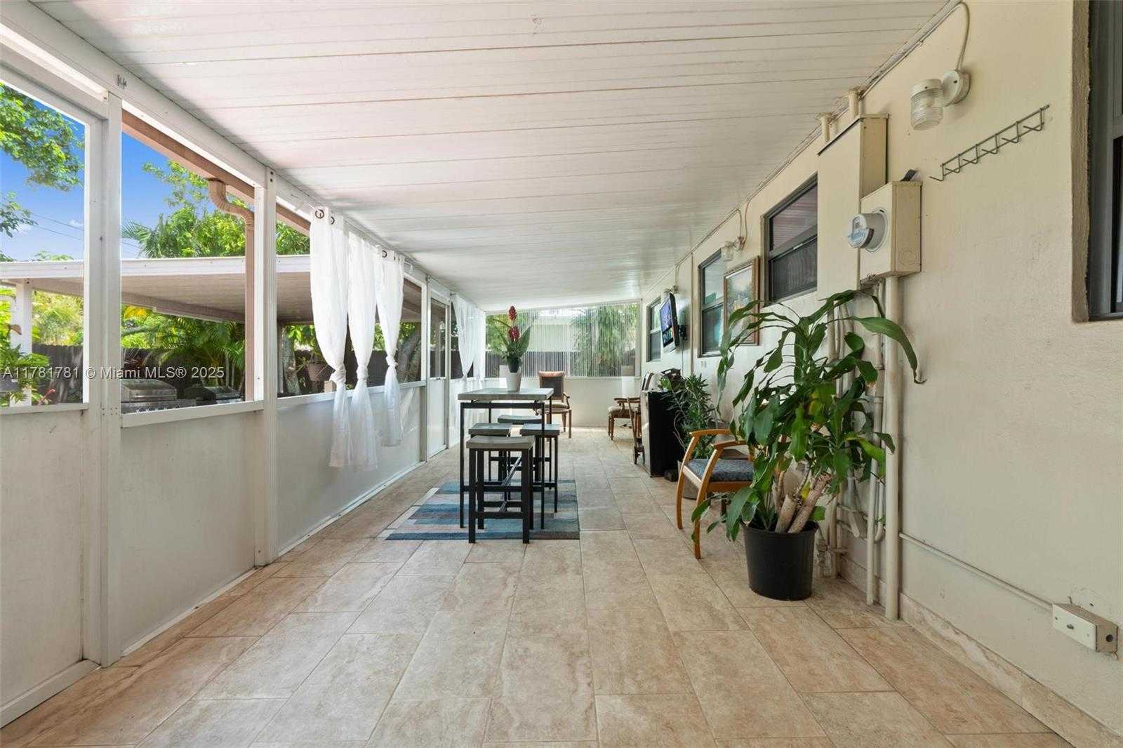 Small Image of 6631 SOUTH WEST 24TH ST, Miramar Number 23