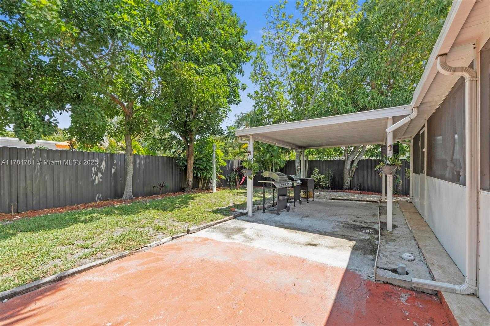 Small Image of 6631 SOUTH WEST 24TH ST, Miramar Number 25