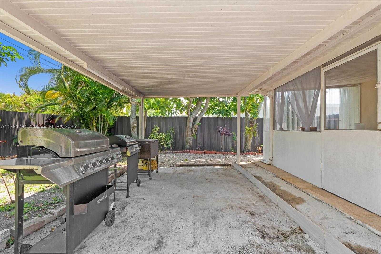 Small Image of 6631 SOUTH WEST 24TH ST, Miramar Number 26
