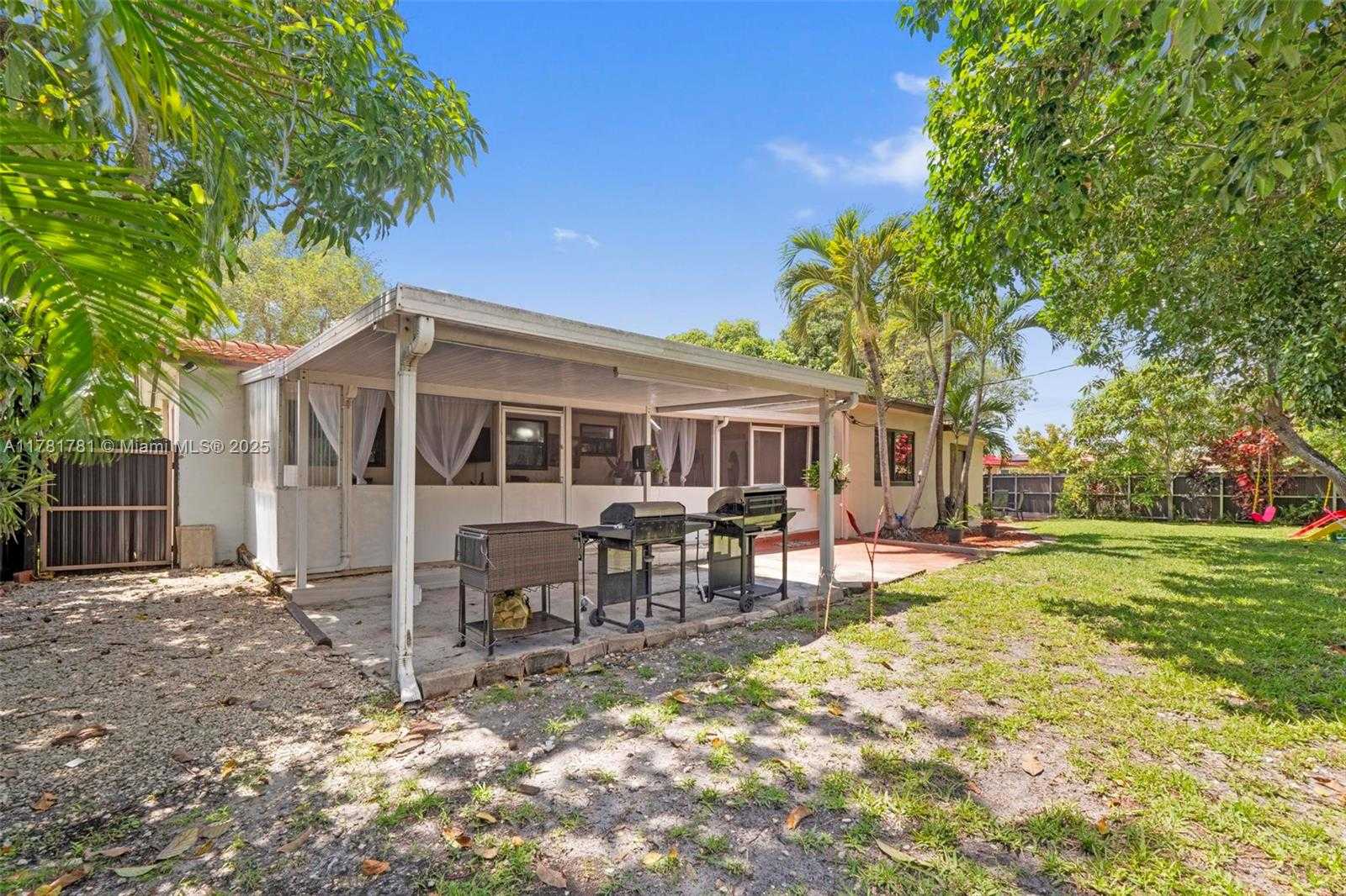 Small Image of 6631 SOUTH WEST 24TH ST, Miramar Number 27