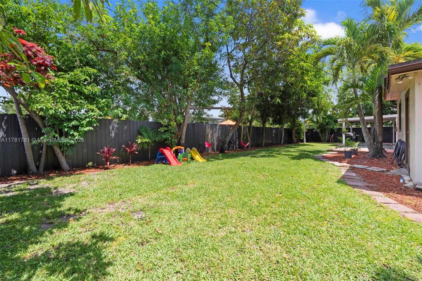 Small Image of 6631 SOUTH WEST 24TH ST, Miramar Number 31