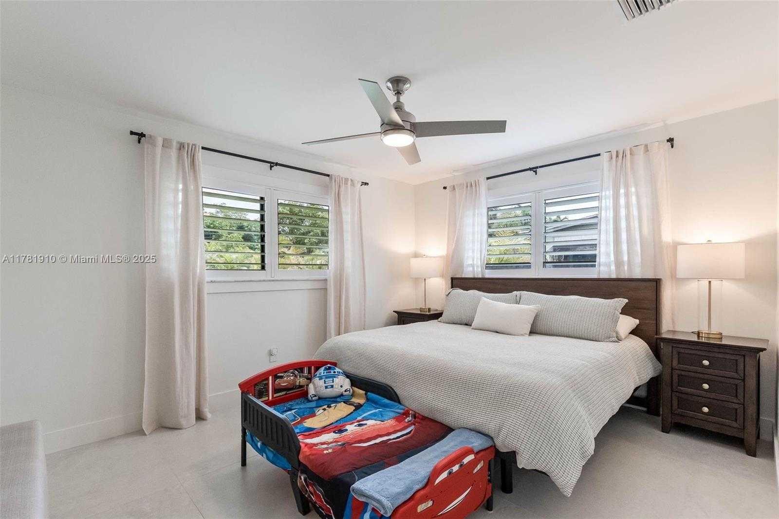 Small Image of 8360 SOUTH WEST 148TH DR, Palmetto Bay Number 10