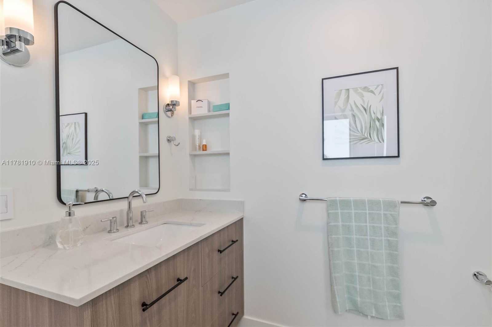 Small Image of 8360 SOUTH WEST 148TH DR, Palmetto Bay Number 12