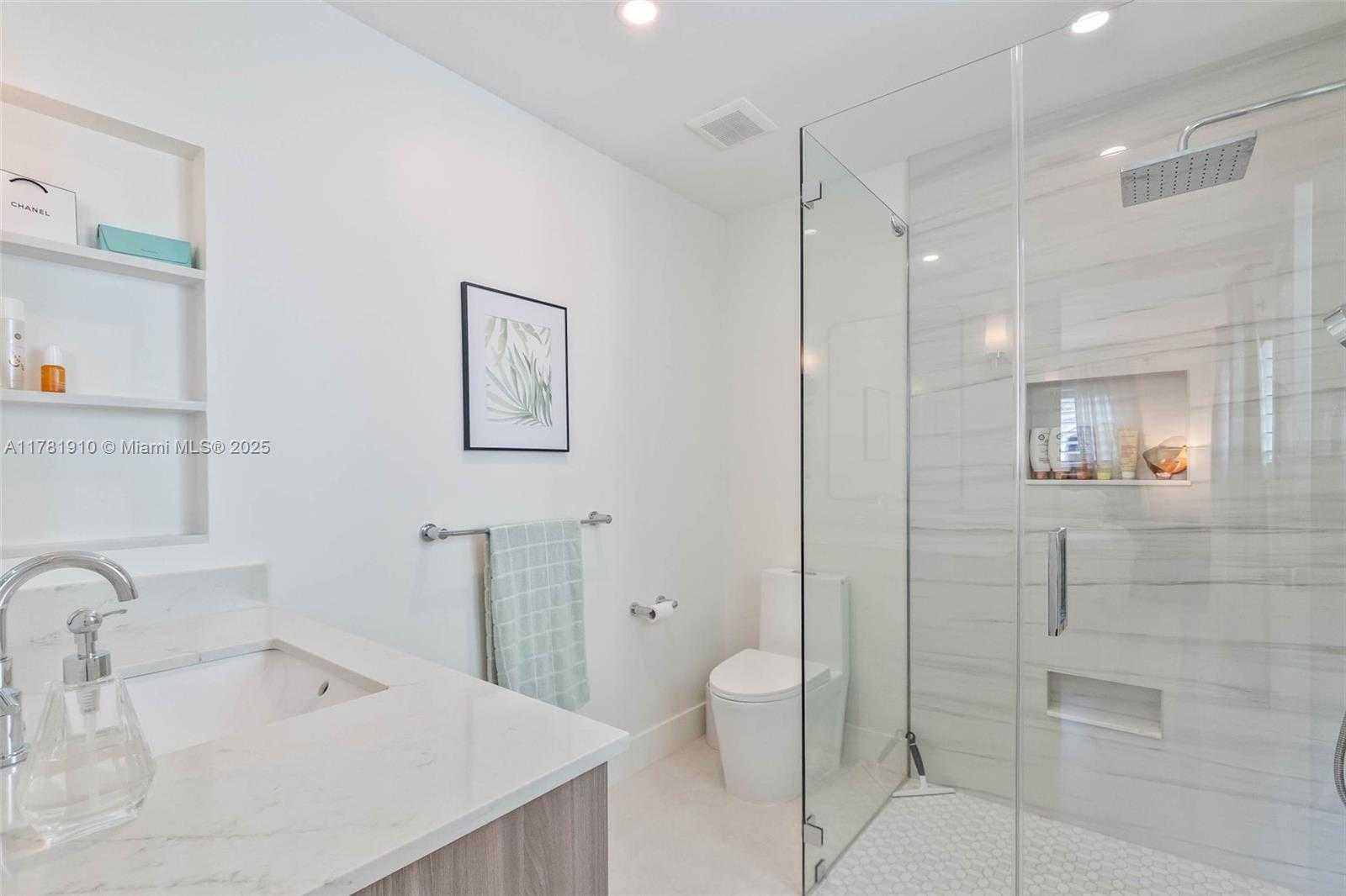 Small Image of 8360 SOUTH WEST 148TH DR, Palmetto Bay Number 13