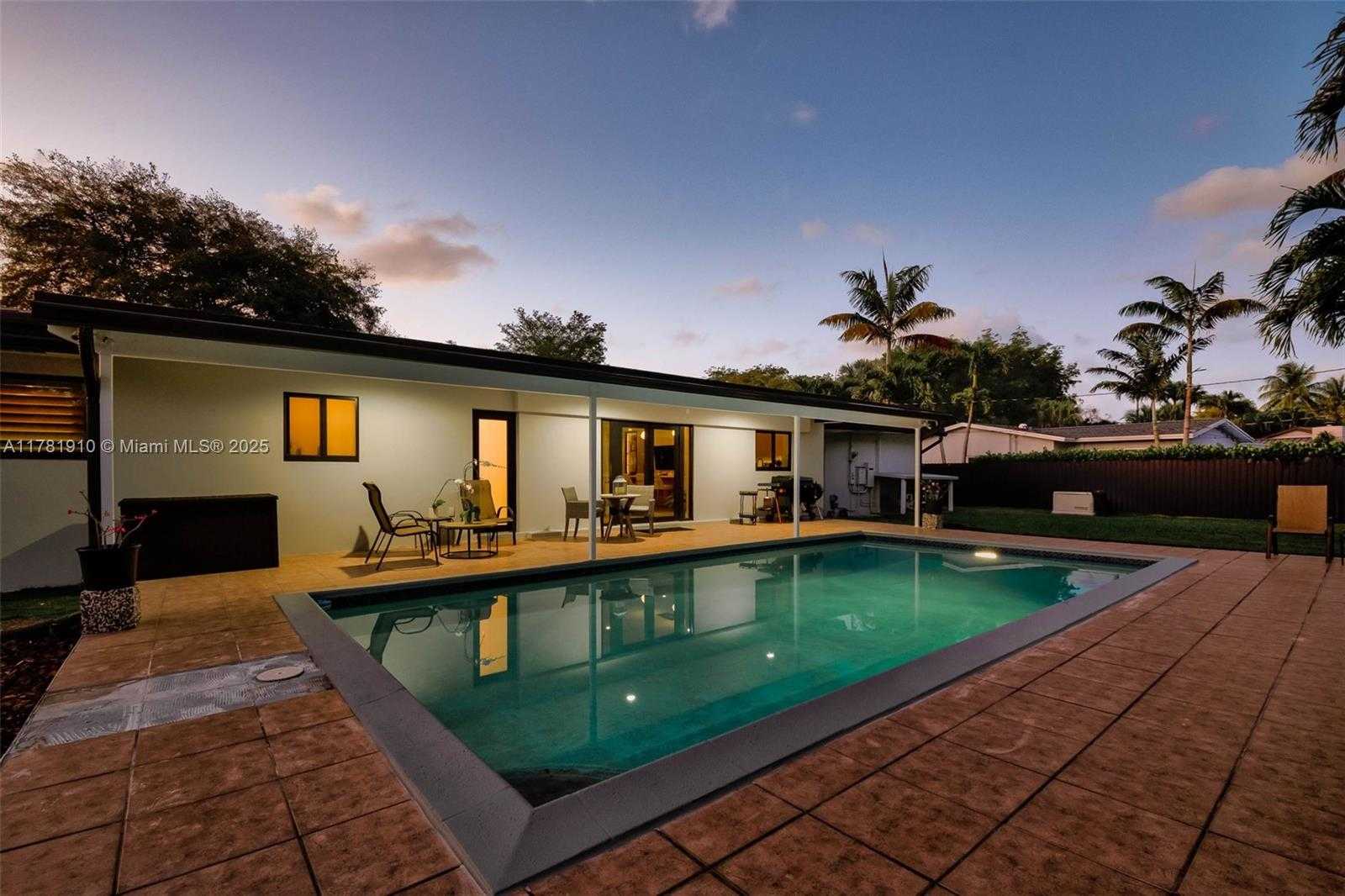 Small Image of 8360 SOUTH WEST 148TH DR, Palmetto Bay Number 22