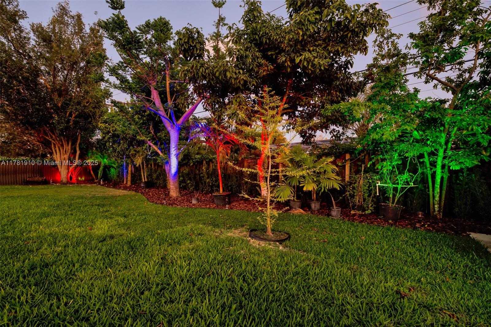 Small Image of 8360 SOUTH WEST 148TH DR, Palmetto Bay Number 26