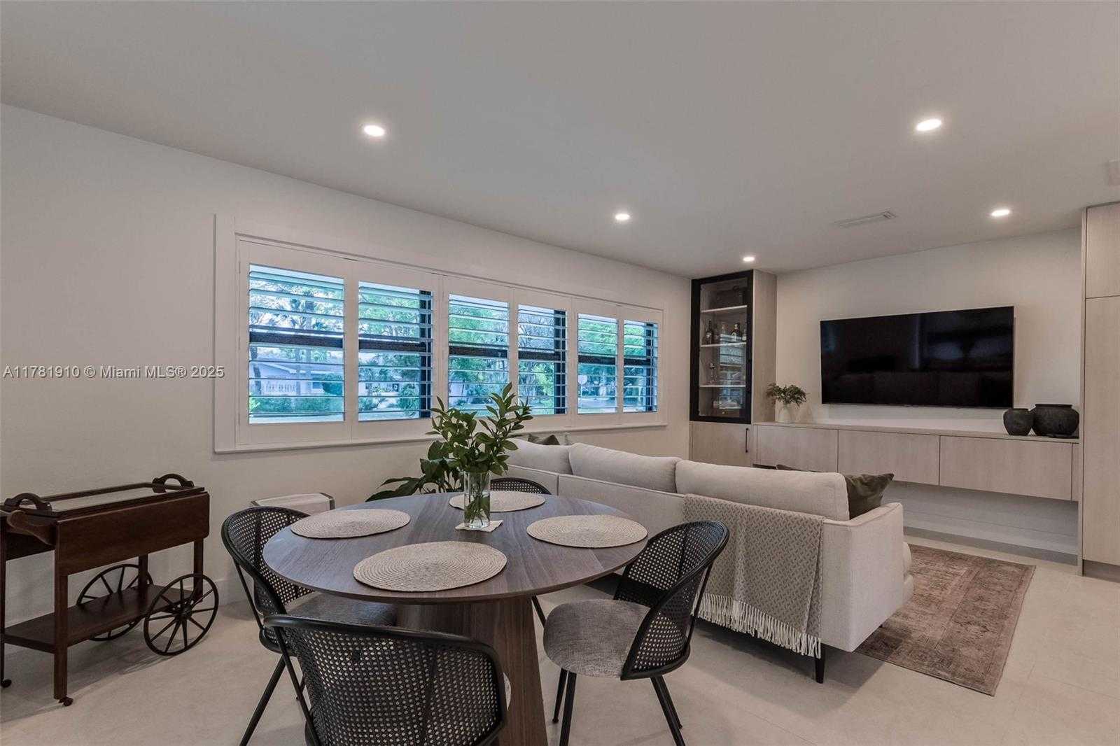 Small Image of 8360 SOUTH WEST 148TH DR, Palmetto Bay Number 4