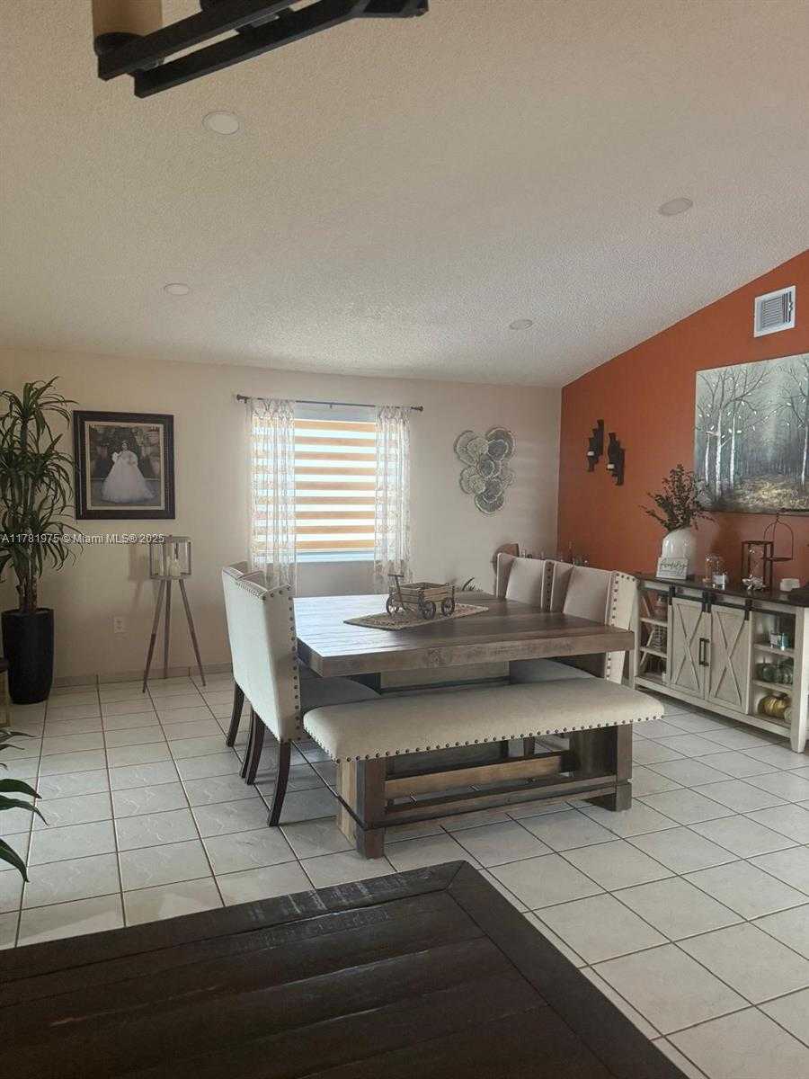 Small Image of 4810 SOUTH WEST 153RD TER, Miramar Number 10
