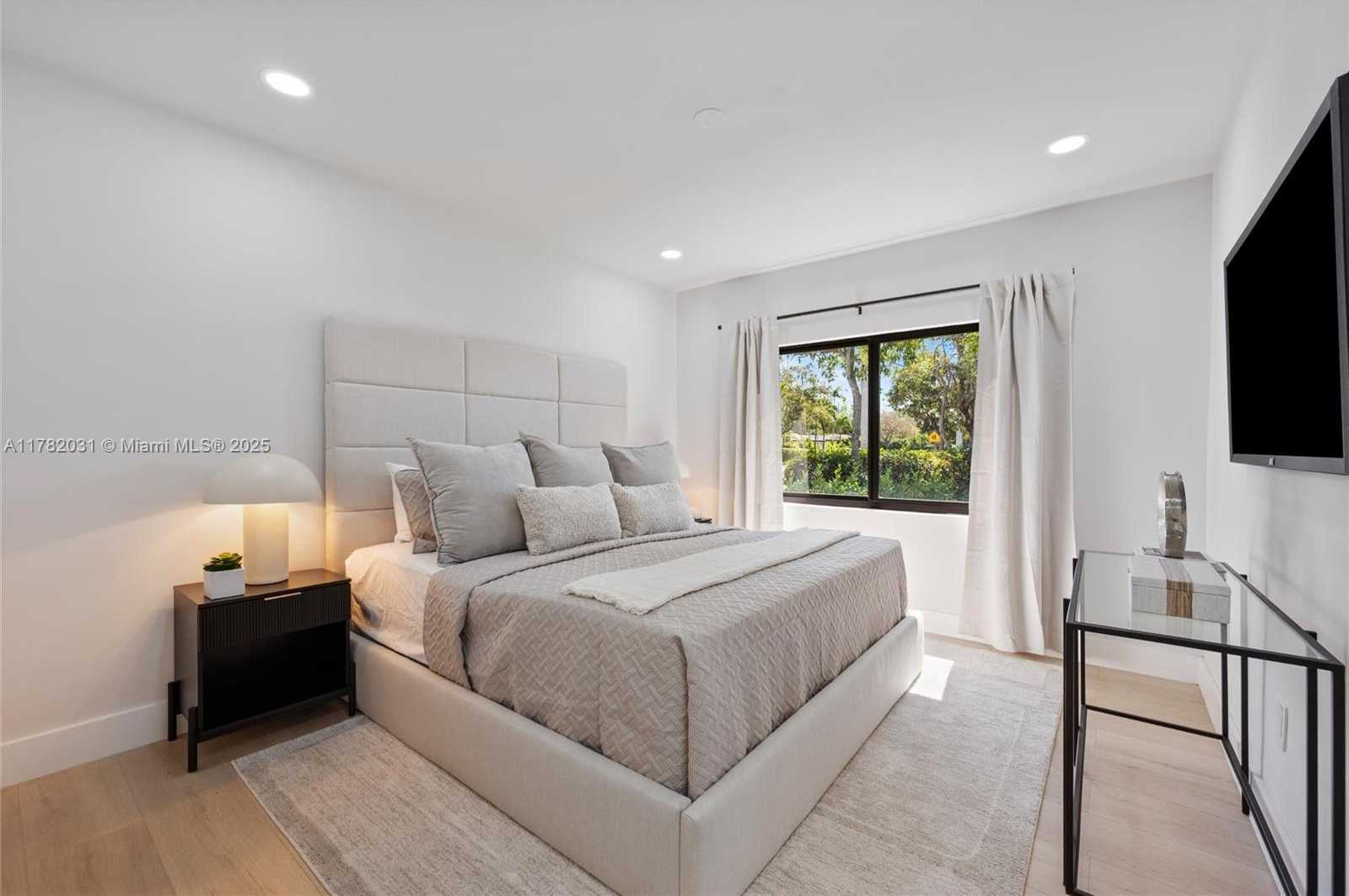 Small Image of 185 NORTH EAST 106TH ST, Miami Shores Number 14