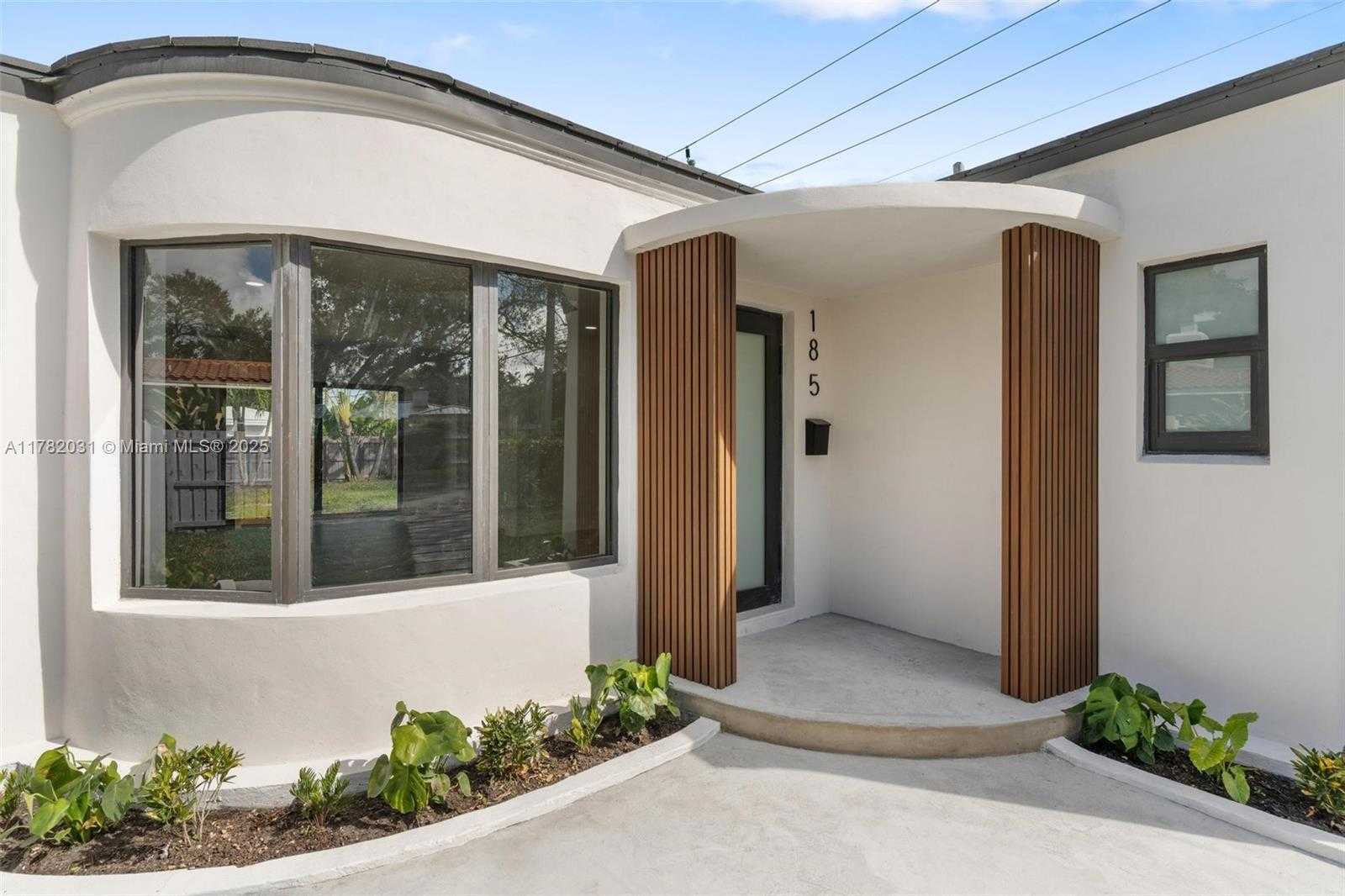 Small Image of 185 NORTH EAST 106TH ST, Miami Shores Number 2