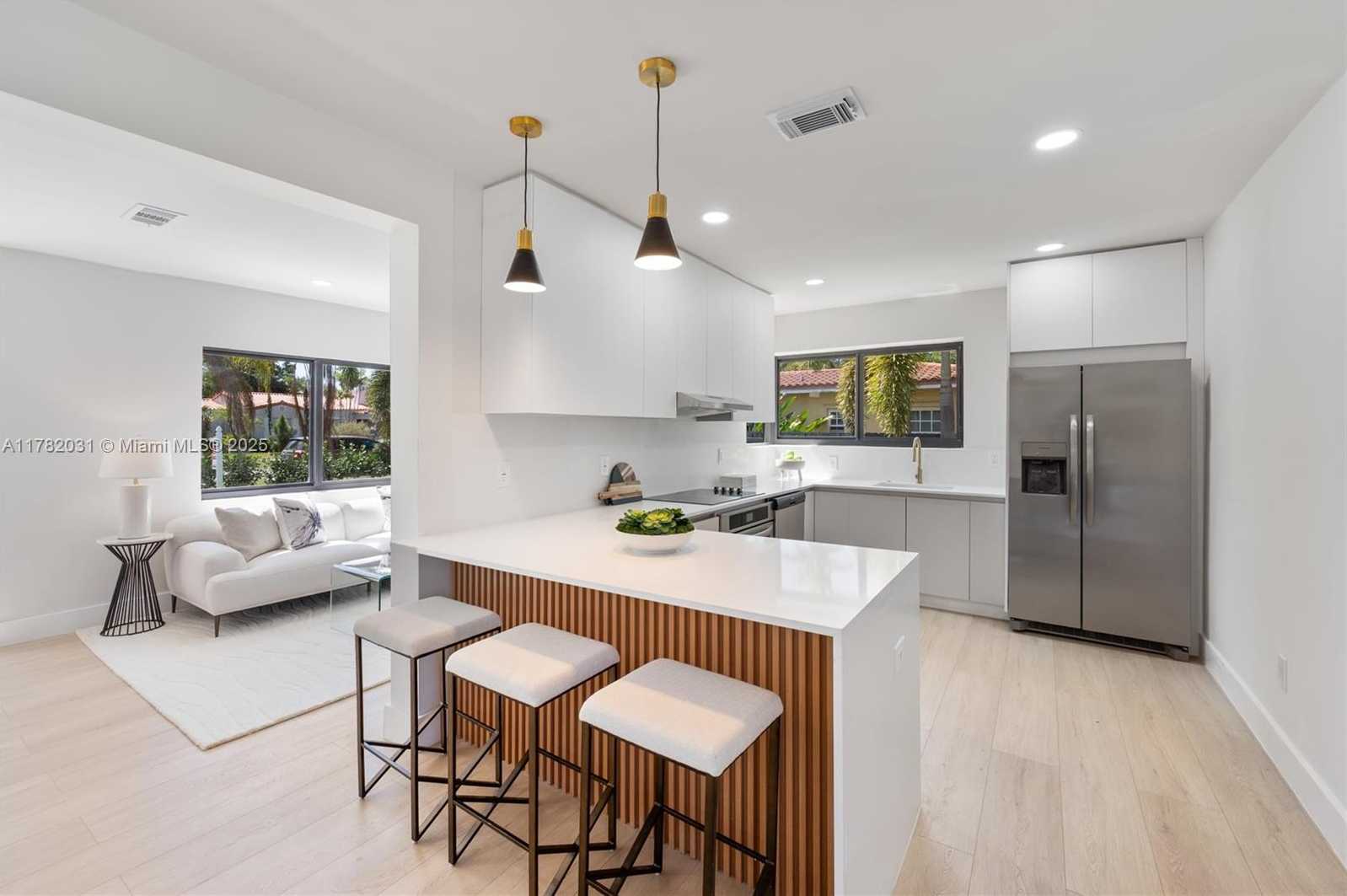 Small Image of 185 NORTH EAST 106TH ST, Miami Shores Number 7