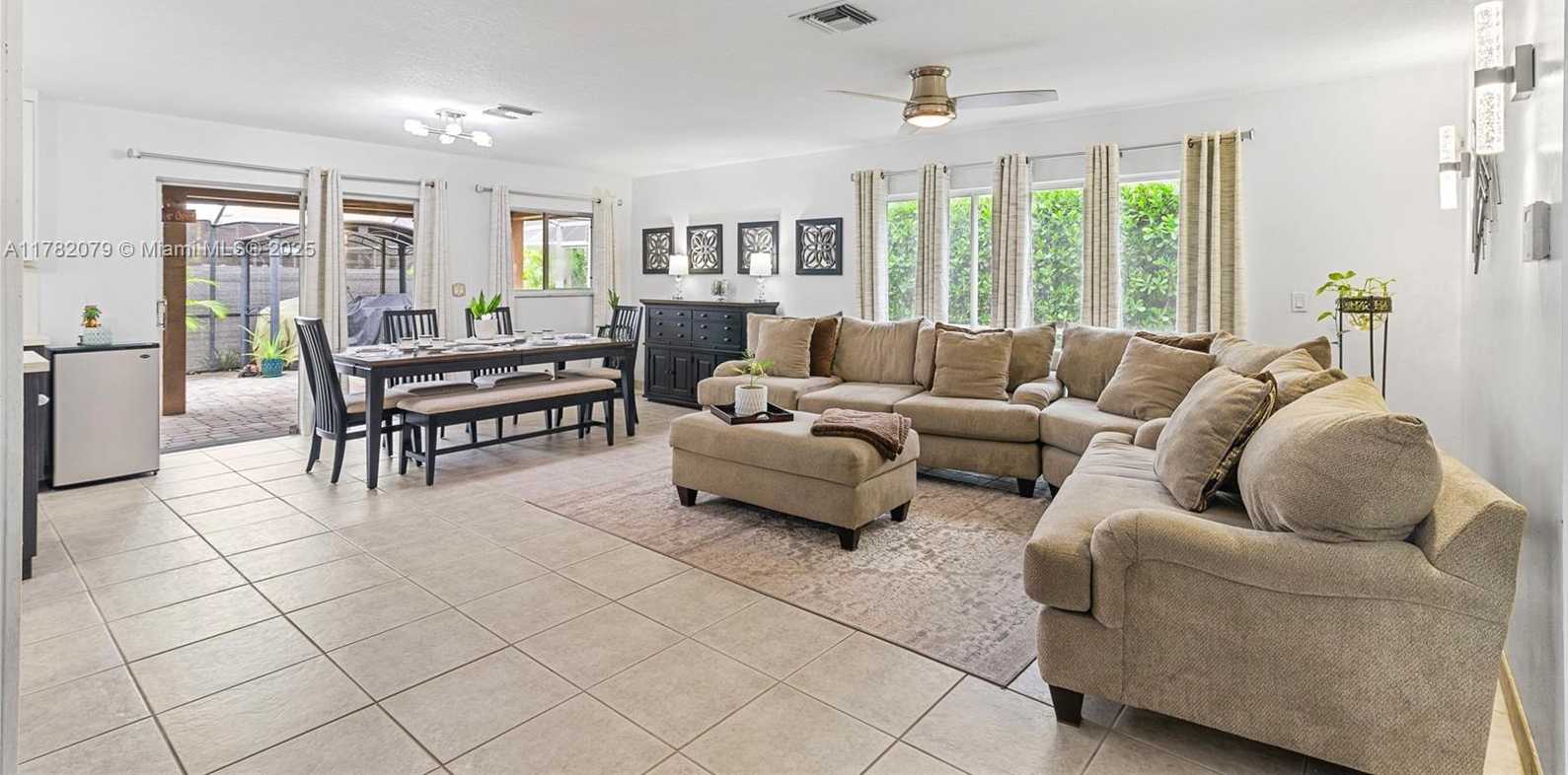 Small Image of 19313 NORTH WEST 11TH ST, Pembroke Pines Number 16