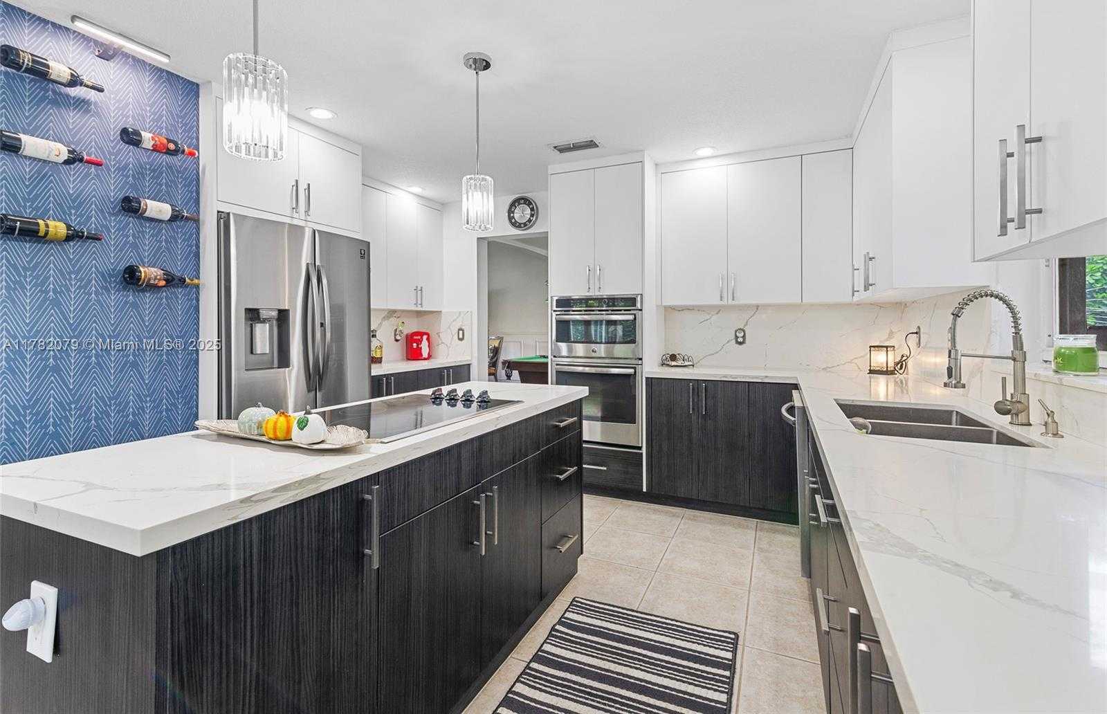 Small Image of 19313 NORTH WEST 11TH ST, Pembroke Pines Number 20