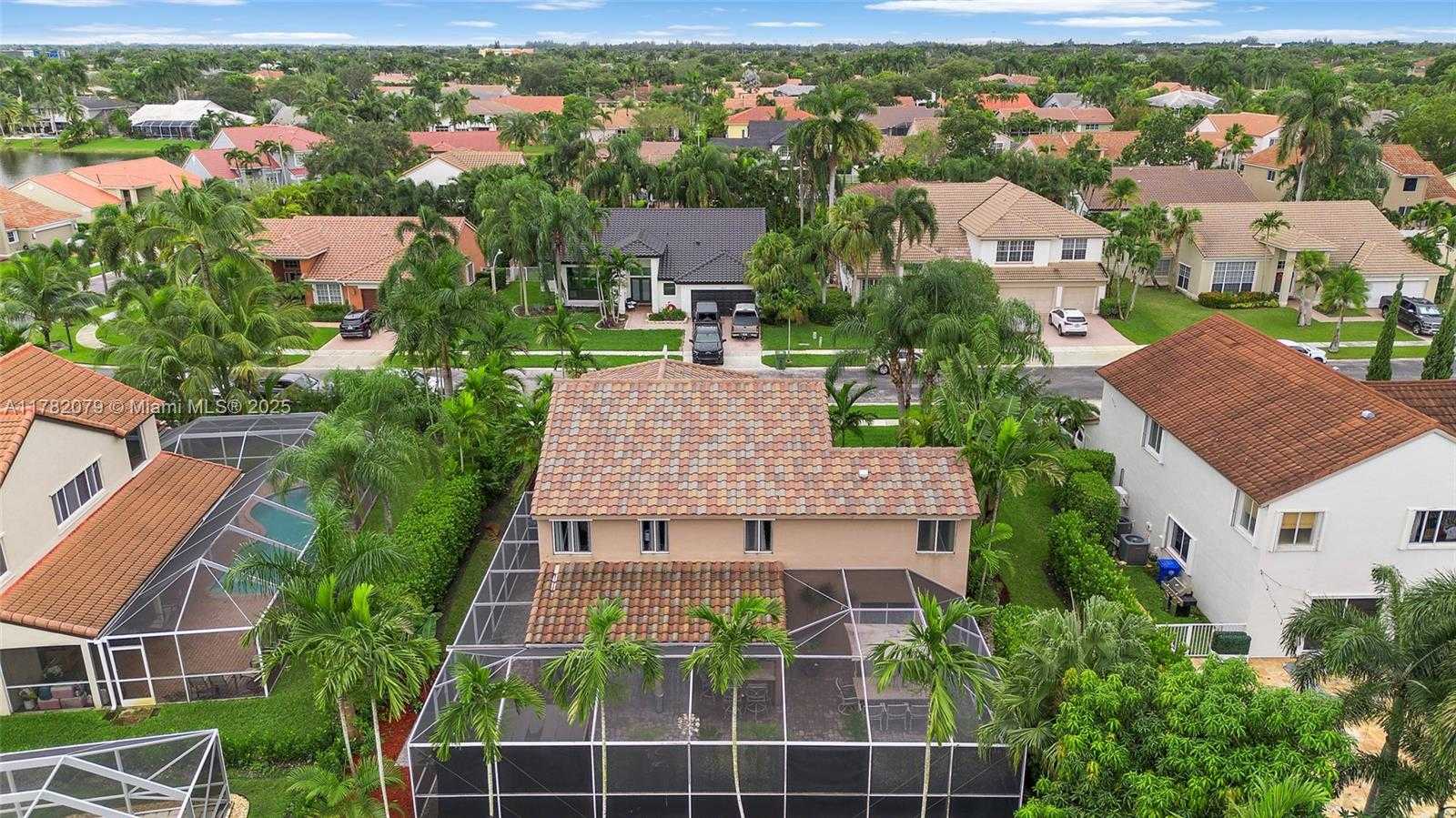 Small Image of 19313 NORTH WEST 11TH ST, Pembroke Pines Number 46