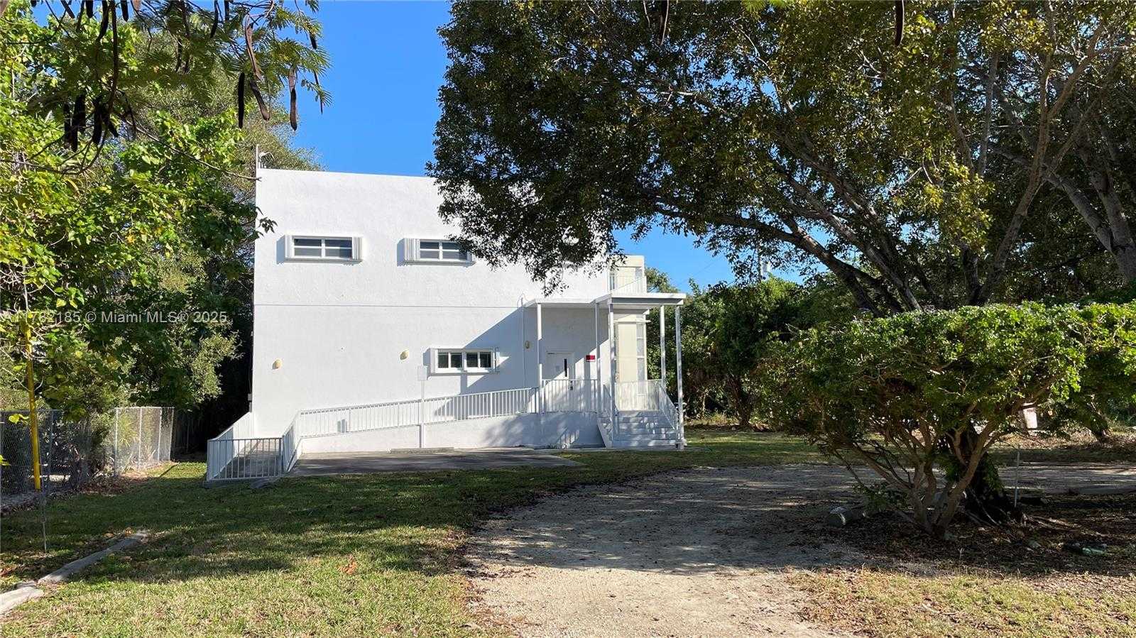 Small Image of 14 125TH STREET GULF, Marathon Number 11