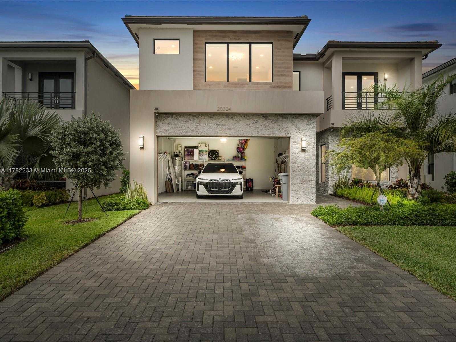 Small Image of 20324 CASTLE STUART AVE, Boca Raton Number 3