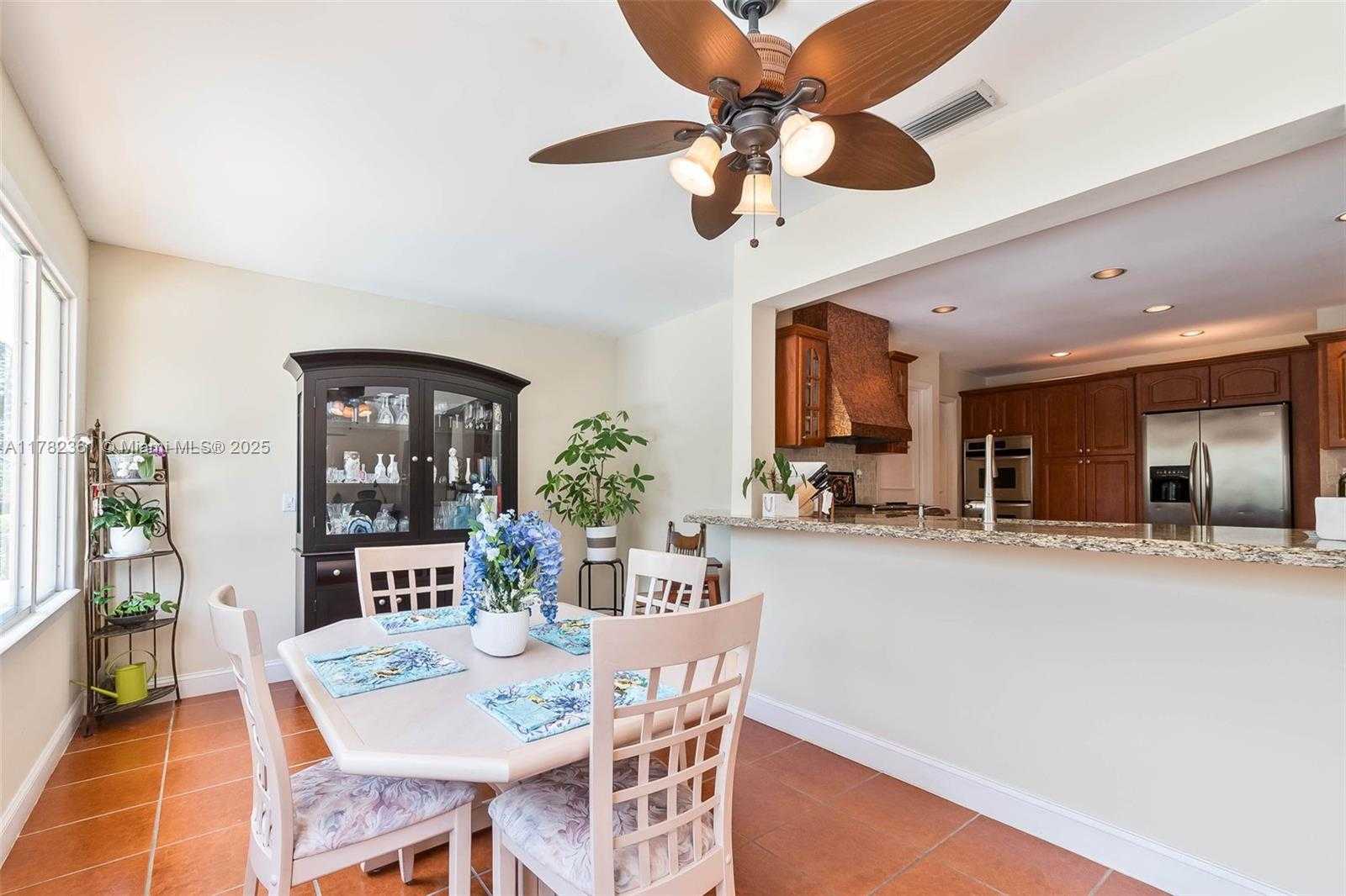 Small Image of 8330 SOUTH WEST 176TH ST, Palmetto Bay Number 13