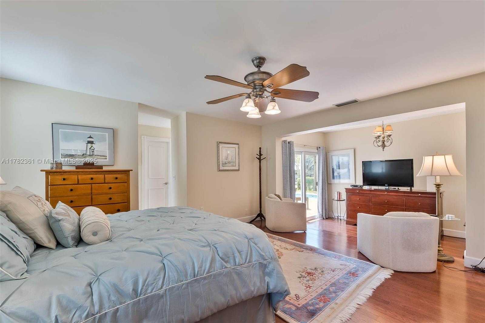 Small Image of 8330 SOUTH WEST 176TH ST, Palmetto Bay Number 17