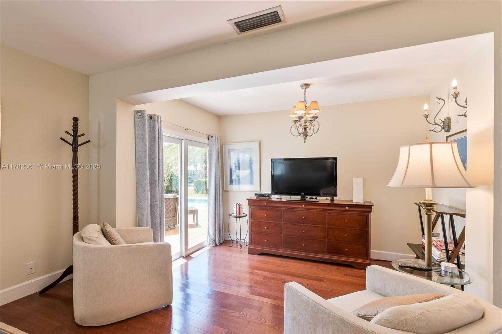 Small Image of 8330 SOUTH WEST 176TH ST, Palmetto Bay Number 18