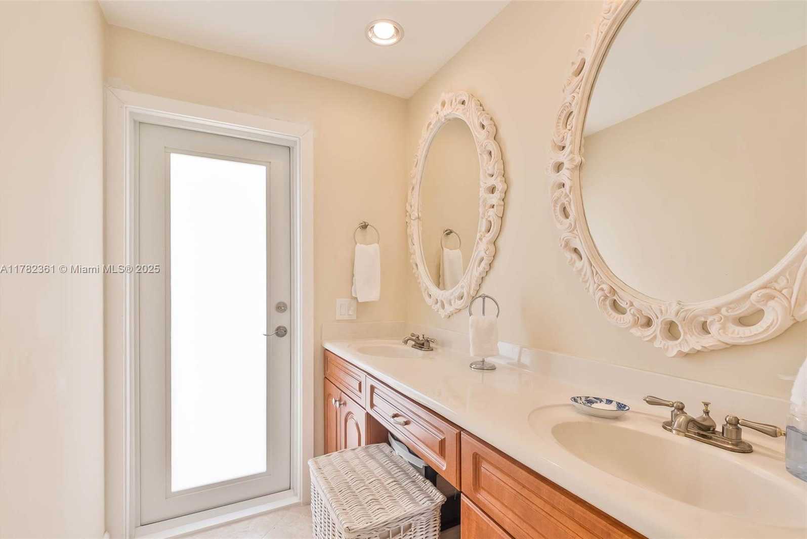 Small Image of 8330 SOUTH WEST 176TH ST, Palmetto Bay Number 19