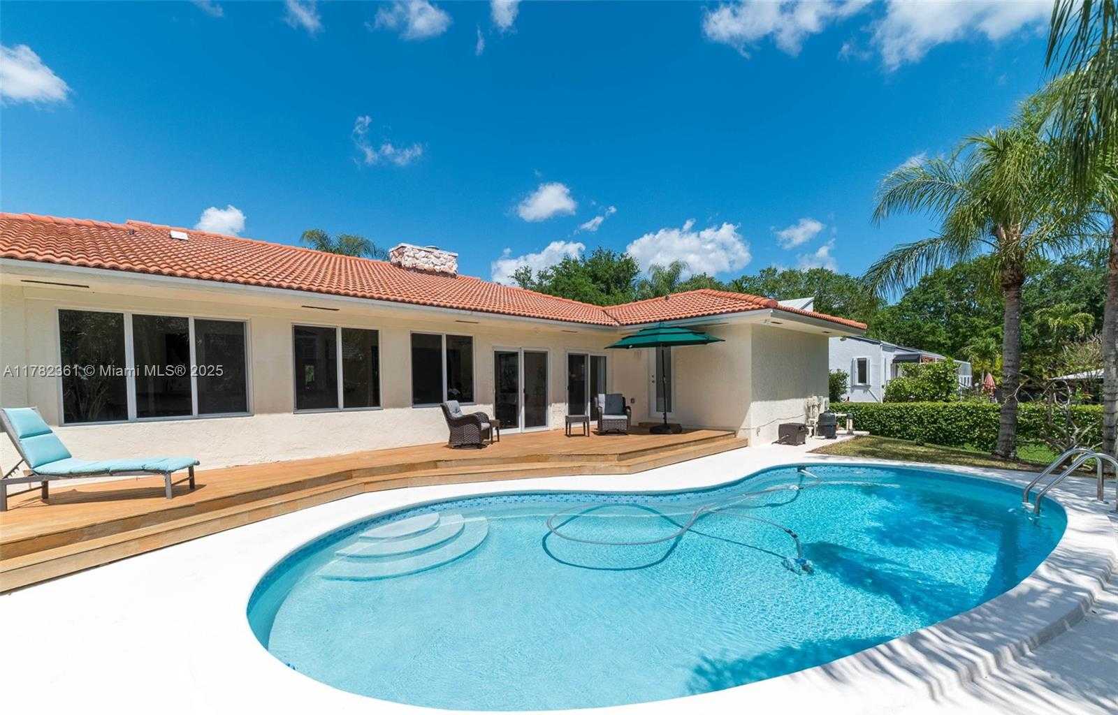 Small Image of 8330 SOUTH WEST 176TH ST, Palmetto Bay Number 30