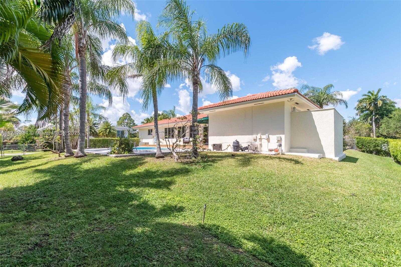 Small Image of 8330 SOUTH WEST 176TH ST, Palmetto Bay Number 33