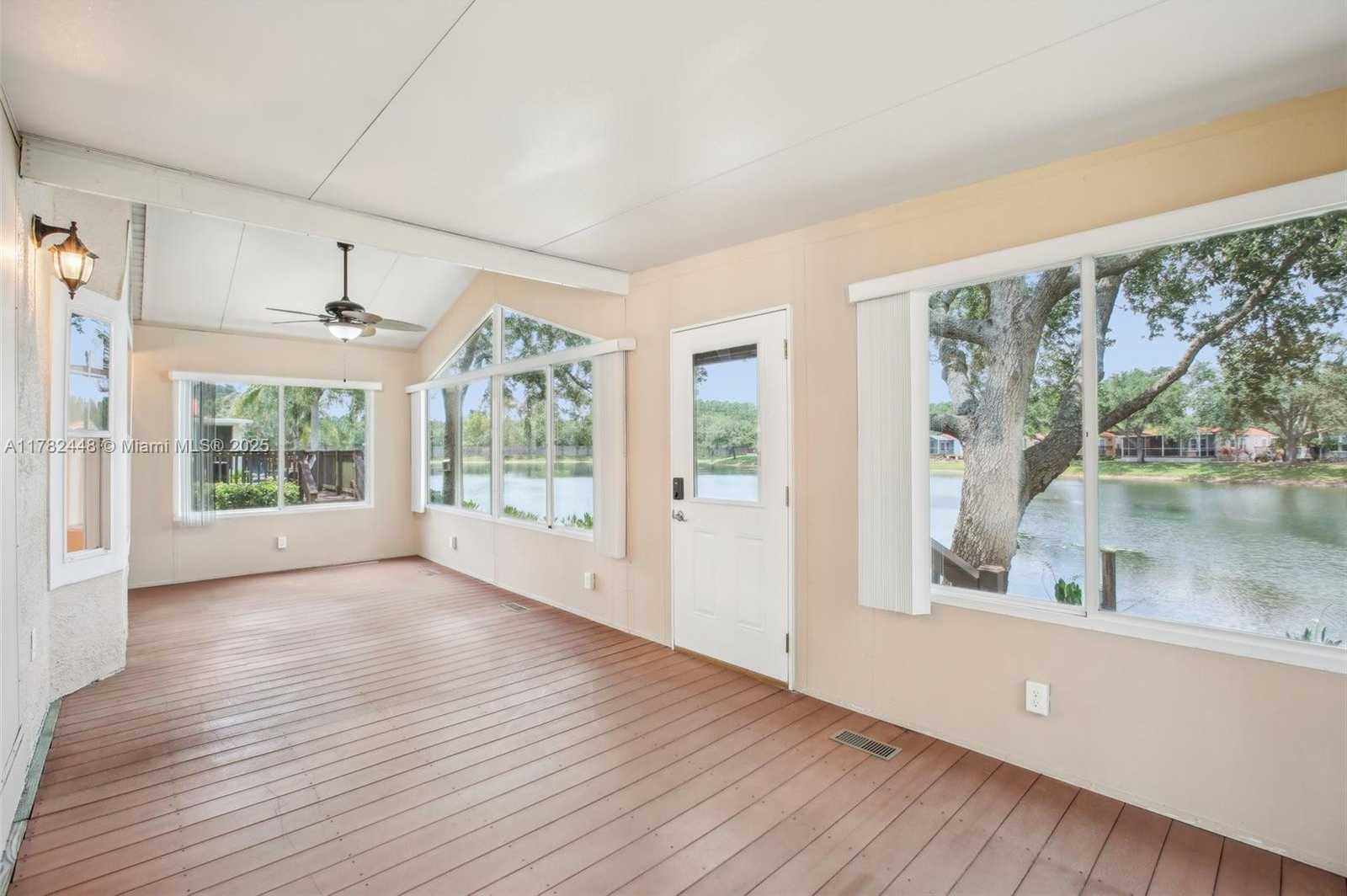 Small Image of 6621 LA MESA RD, Other City - In The State Of Florida Number 23