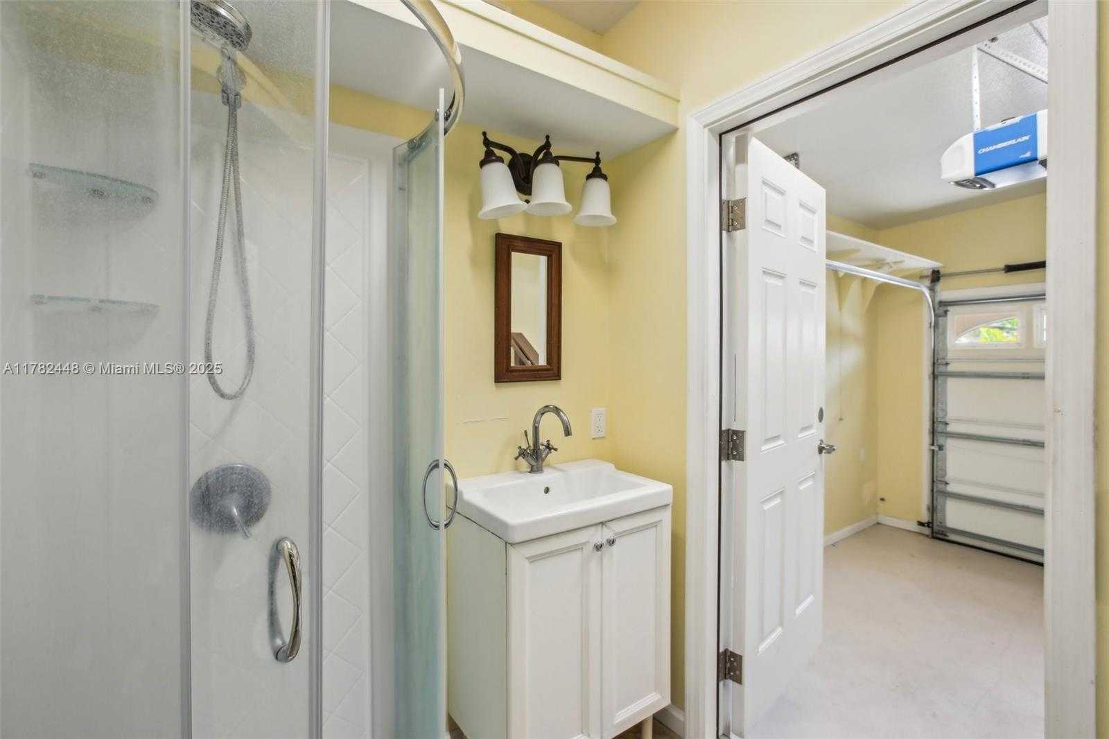 Small Image of 6621 LA MESA RD, Other City - In The State Of Florida Number 28