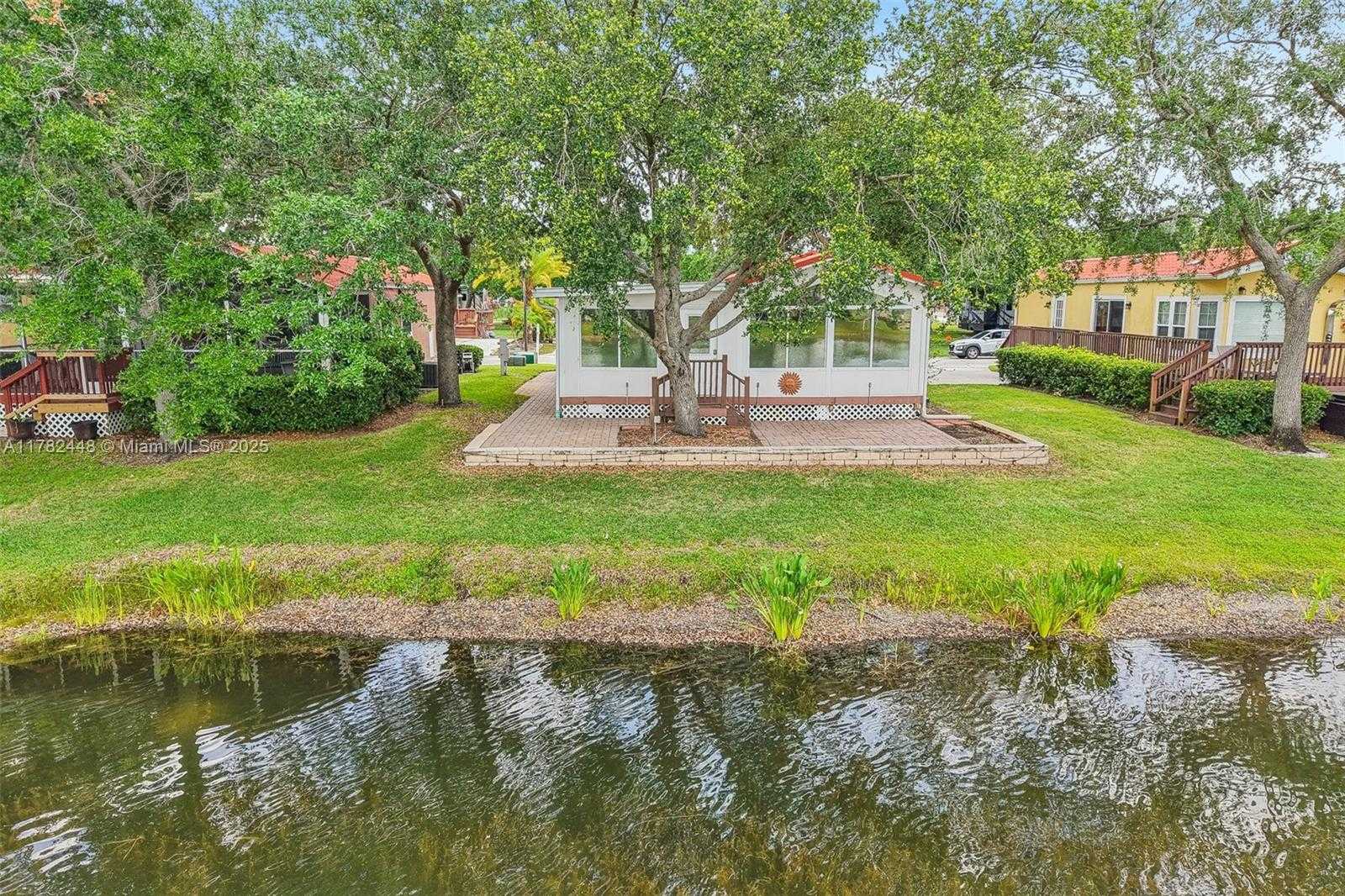 Small Image of 6621 LA MESA RD, Other City - In The State Of Florida Number 43