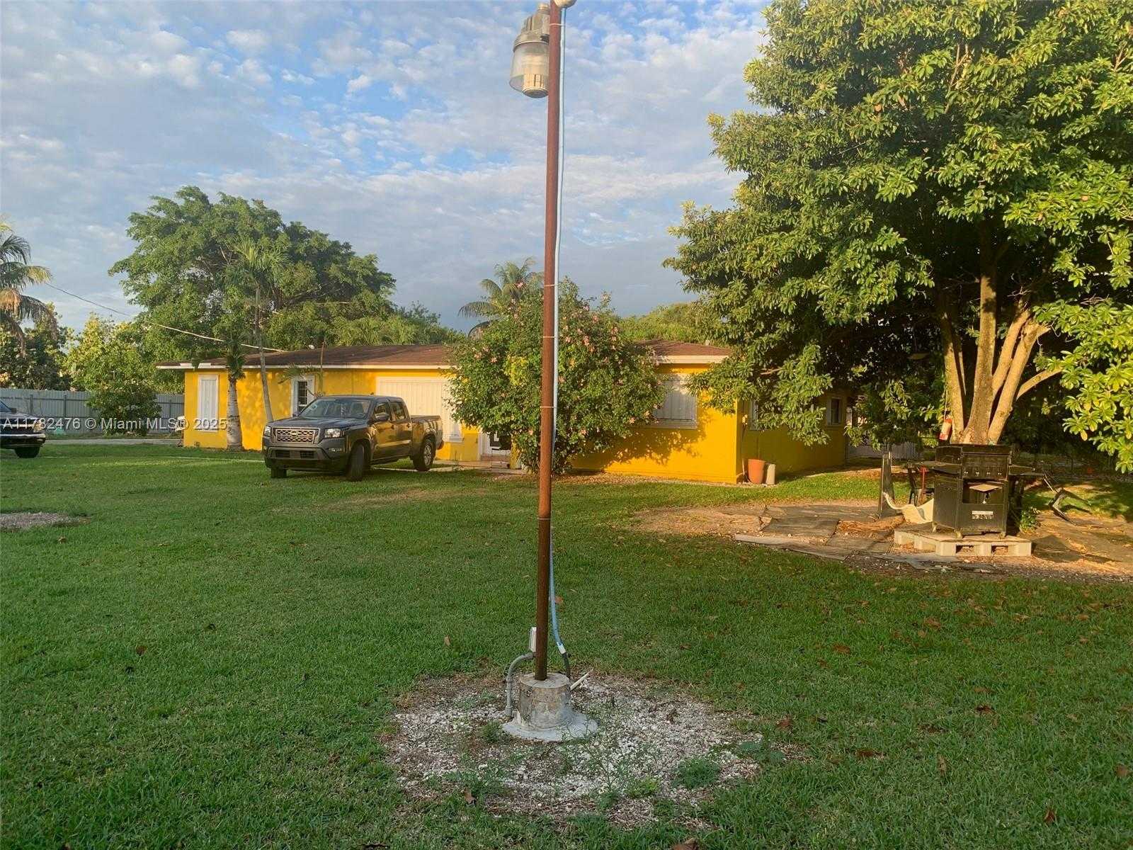 Small Image of 24105 SOUTH WEST 124TH AVE, Homestead Number 2