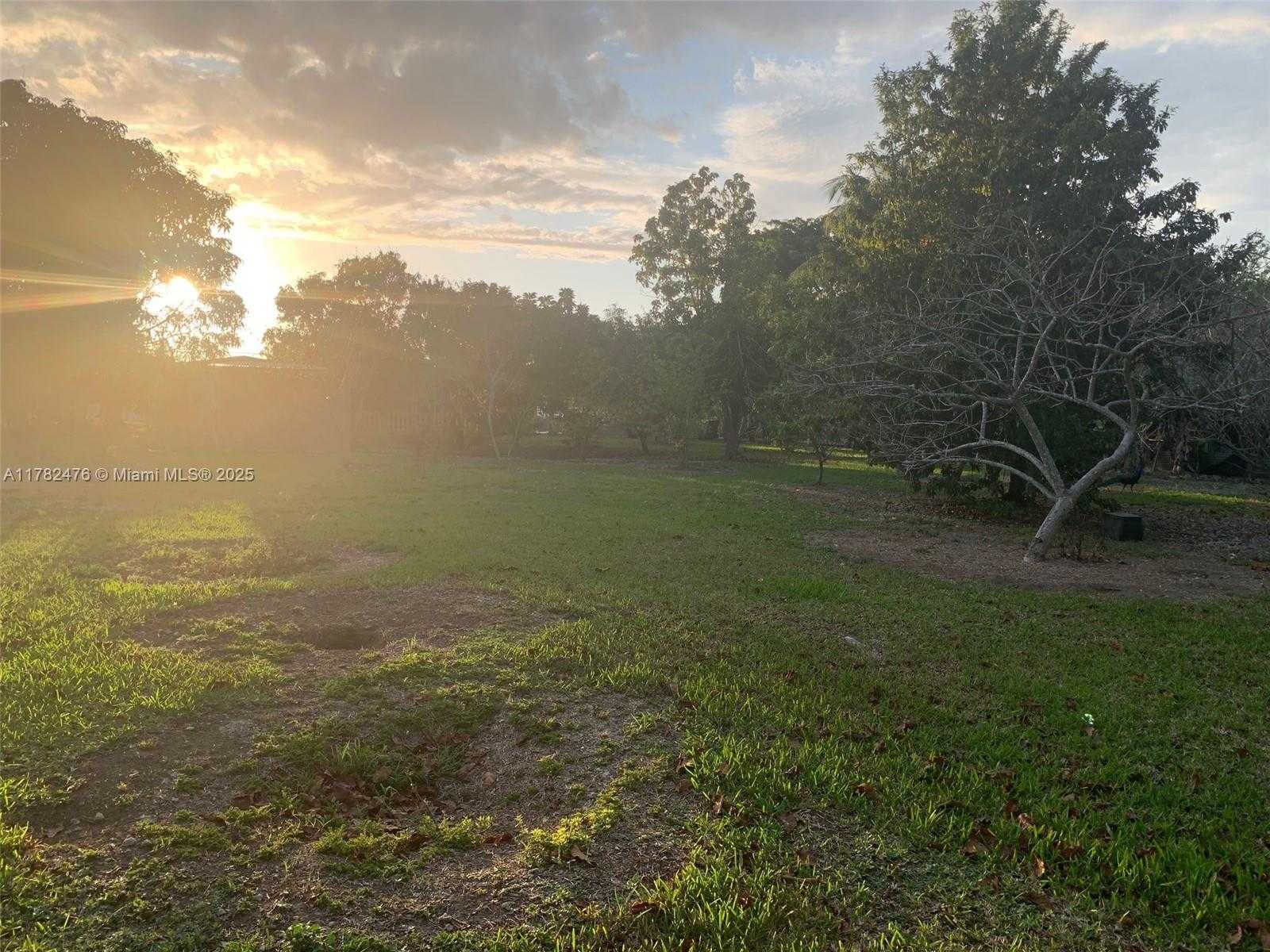 Small Image of 24105 SOUTH WEST 124TH AVE, Homestead Number 32