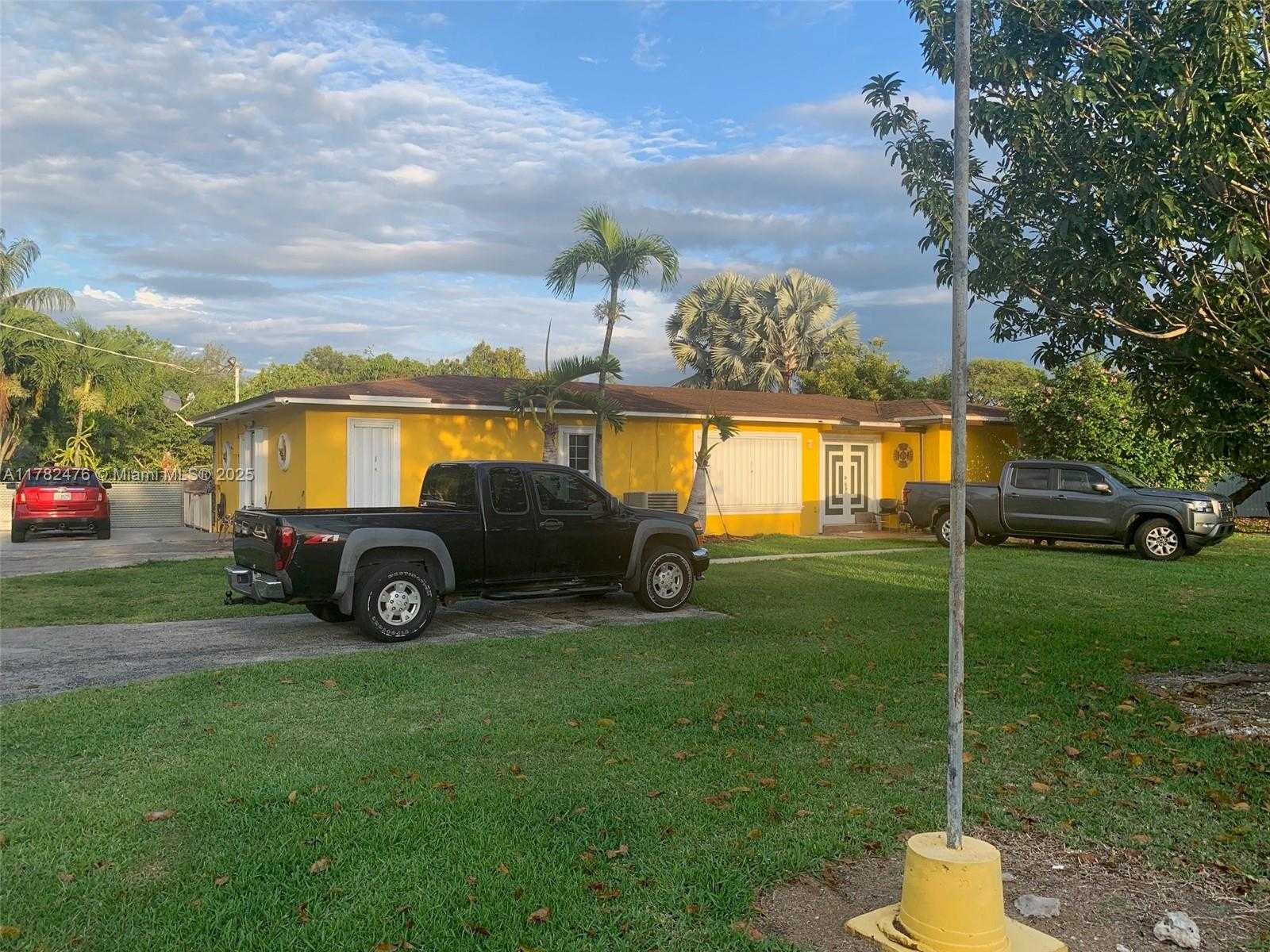 Small Image of 24105 SOUTH WEST 124TH AVE, Homestead Number 4