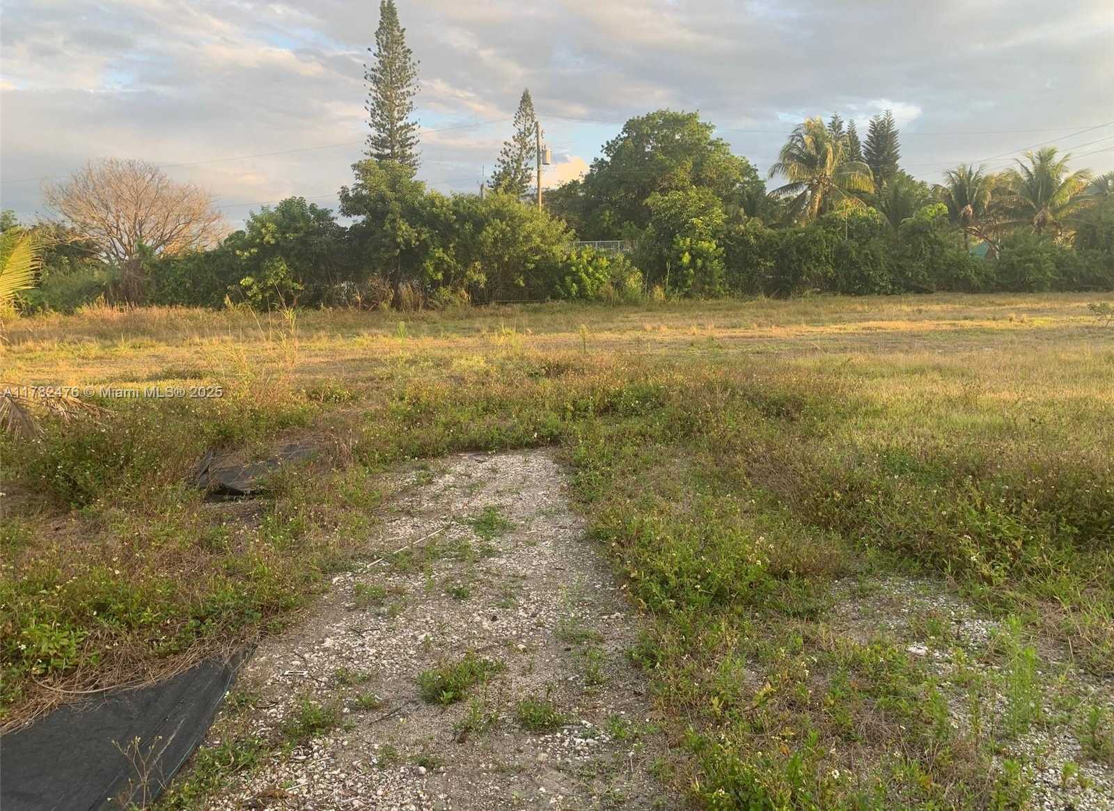 Small Image of 24105 SOUTH WEST 124TH AVE, Homestead Number 41