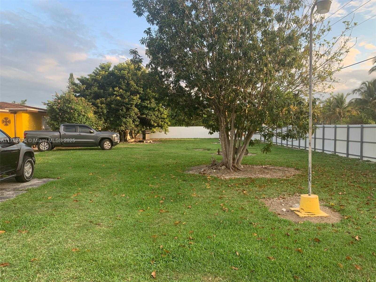 Small Image of 24105 SOUTH WEST 124TH AVE, Homestead Number 6