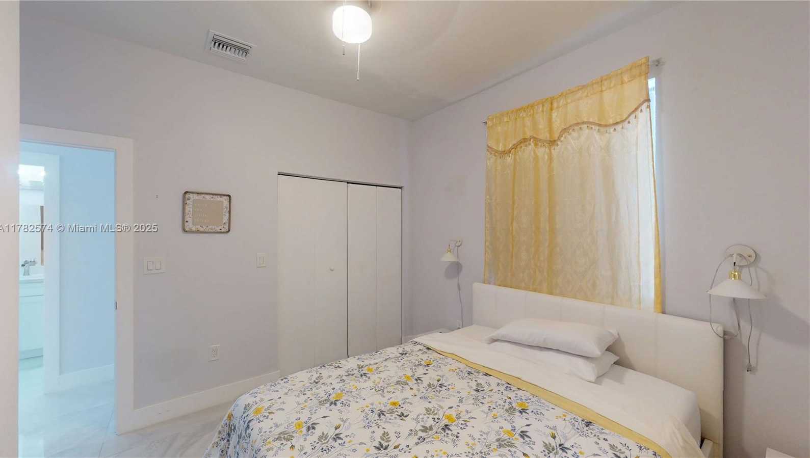 Small Image of 1505 SOUTH WEST 27TH CT, Fort Lauderdale Number 11