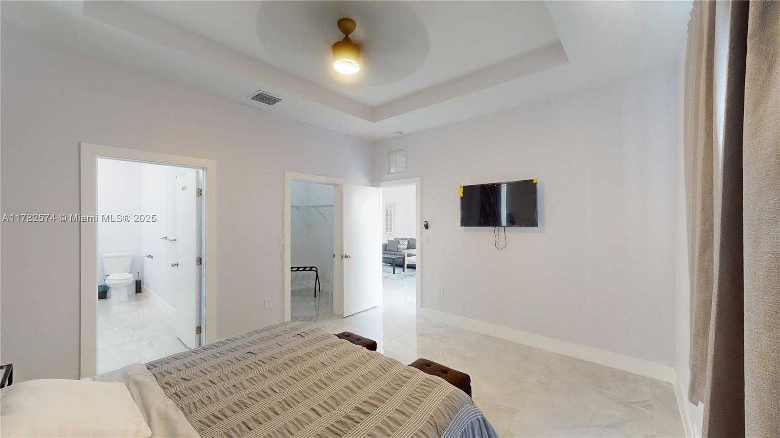 Small Image of 1505 SOUTH WEST 27TH CT, Fort Lauderdale Number 14