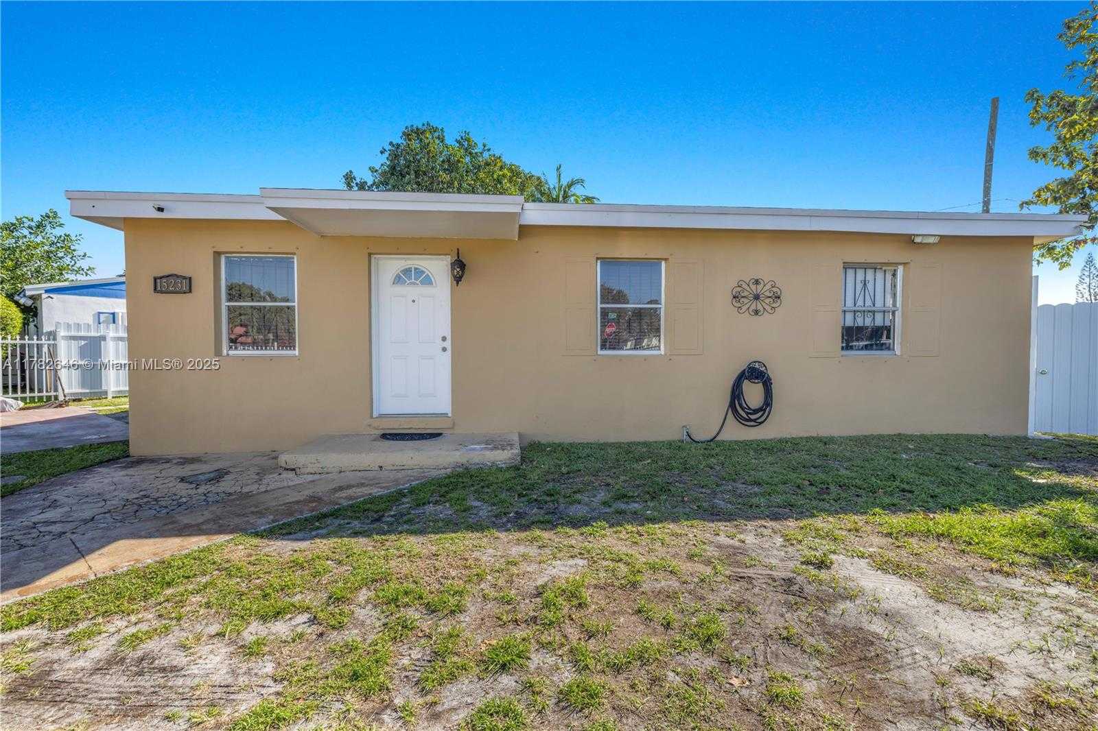 Small Image of 15231 NORTH WEST 28TH PL, Miami Gardens Number 2