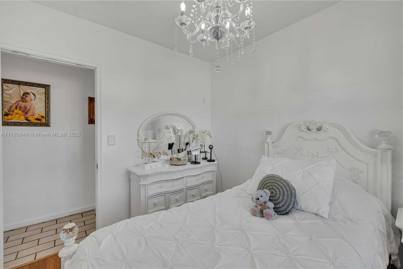 Small Image of 15231 NORTH WEST 28TH PL, Miami Gardens Number 8