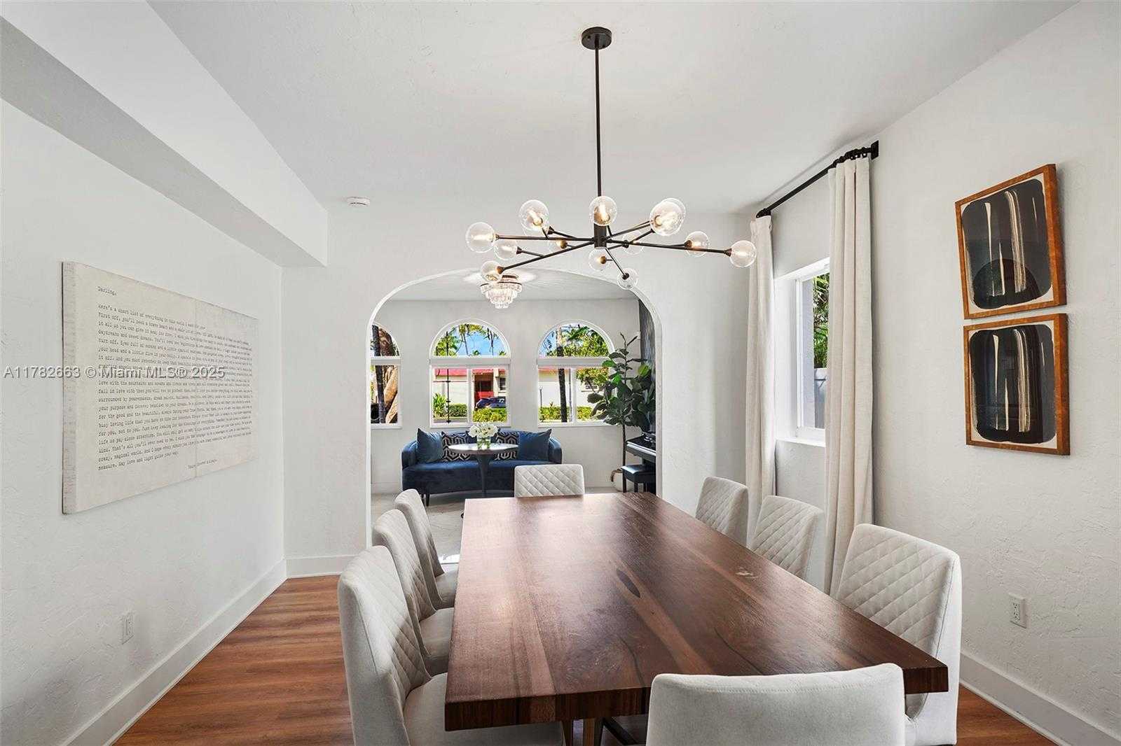 Small Image of 5237 LA GORCE DR, Miami Beach Number 10