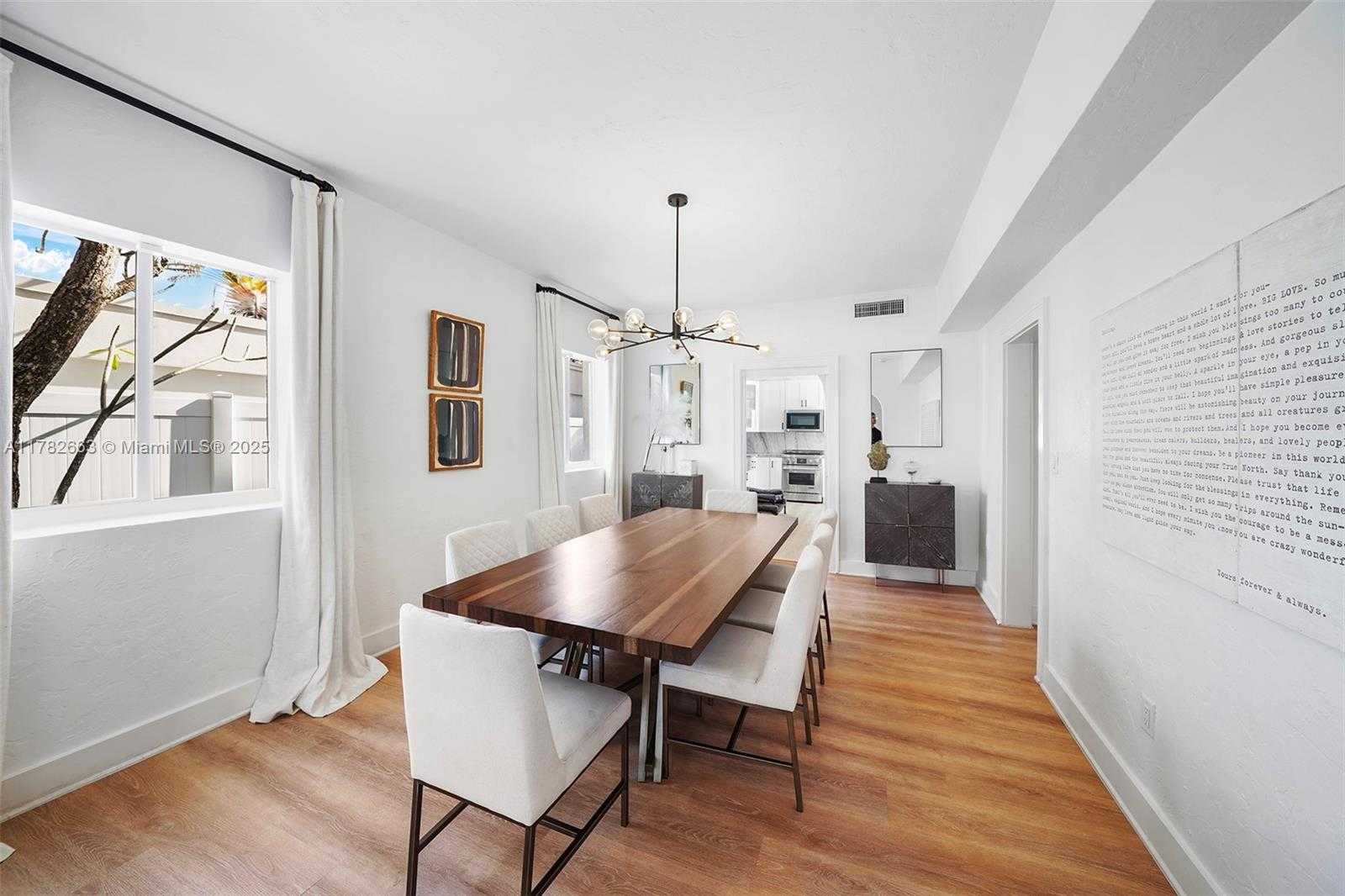 Small Image of 5237 LA GORCE DR, Miami Beach Number 13