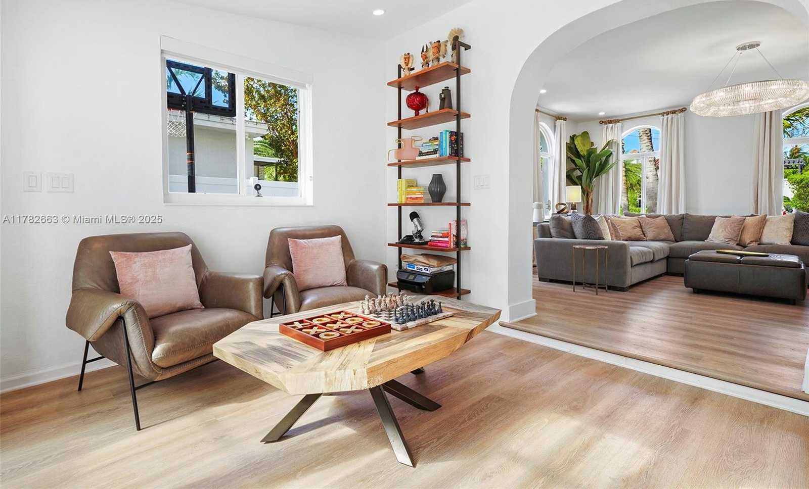Small Image of 5237 LA GORCE DR, Miami Beach Number 31