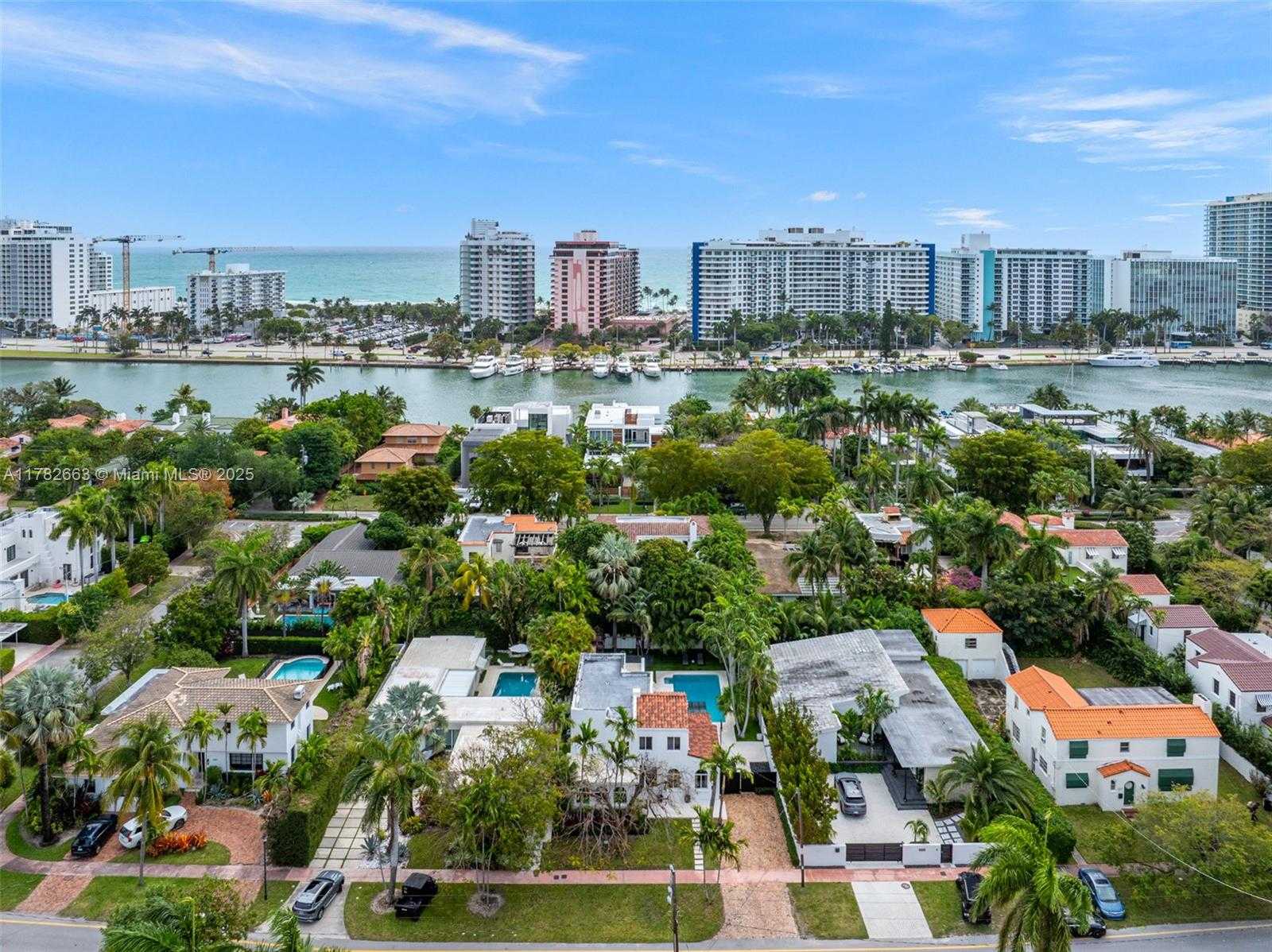 Small Image of 5237 LA GORCE DR, Miami Beach Number 60