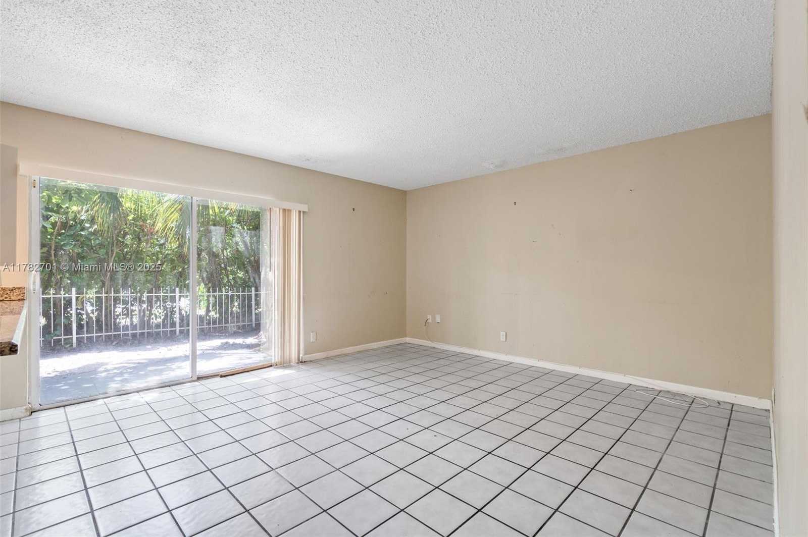 Small Image of 9454 NORTH WEST 8TH CIR, Plantation Number 10