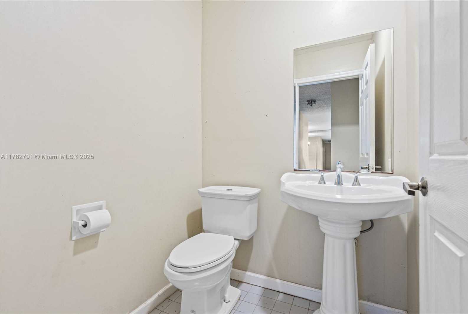 Small Image of 9454 NORTH WEST 8TH CIR, Plantation Number 18