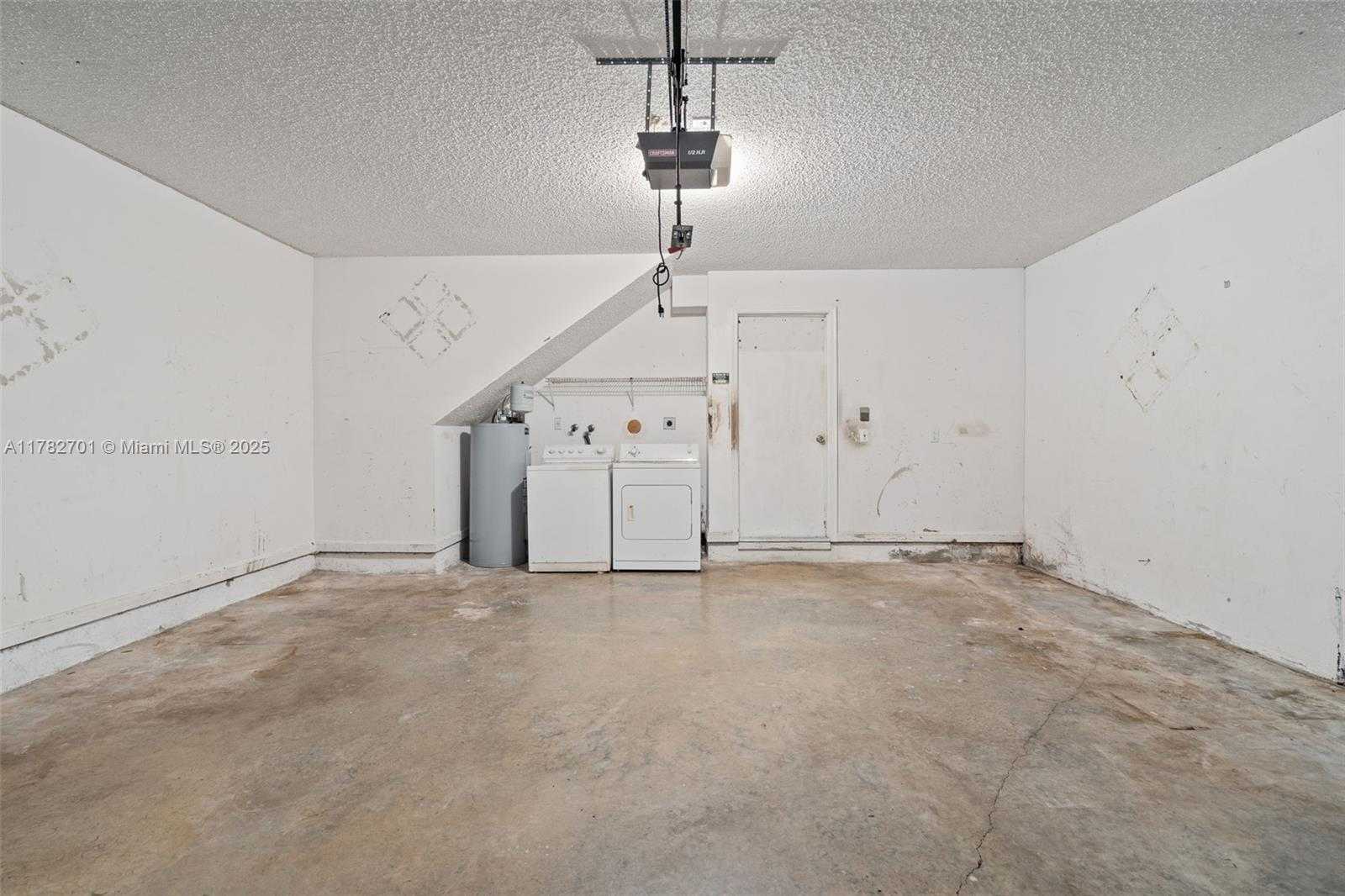 Small Image of 9454 NORTH WEST 8TH CIR, Plantation Number 20