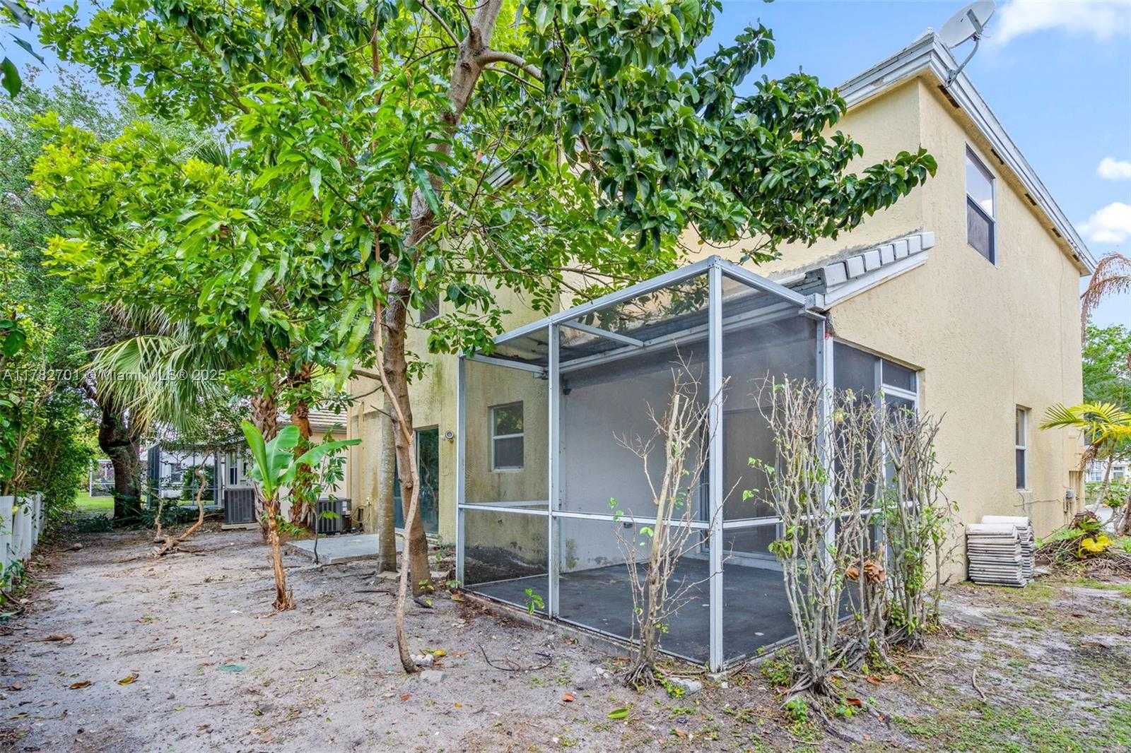 Small Image of 9454 NORTH WEST 8TH CIR, Plantation Number 37