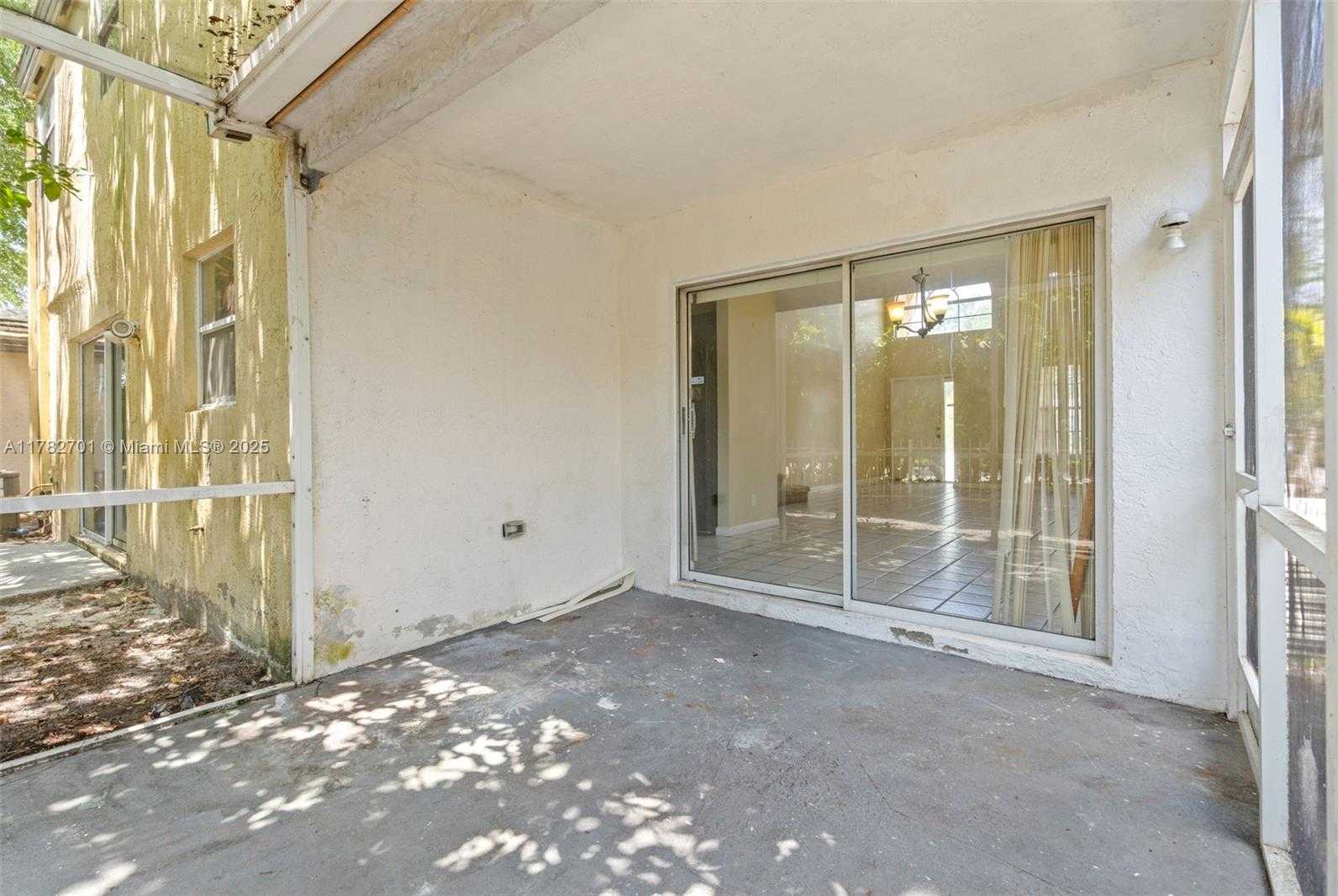 Small Image of 9454 NORTH WEST 8TH CIR, Plantation Number 38