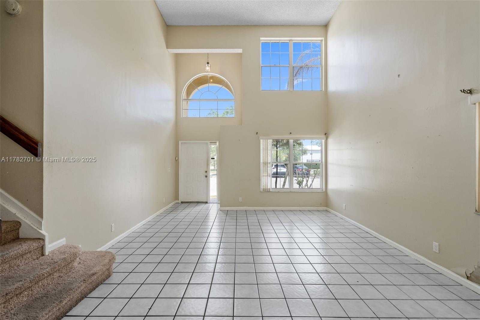 Small Image of 9454 NORTH WEST 8TH CIR, Plantation Number 7
